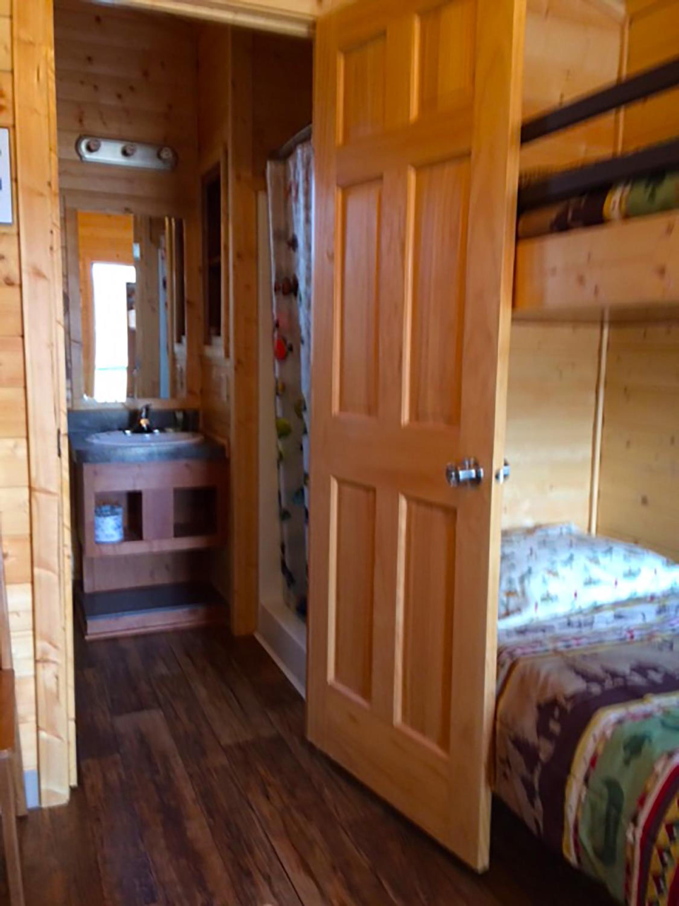 Photo 6