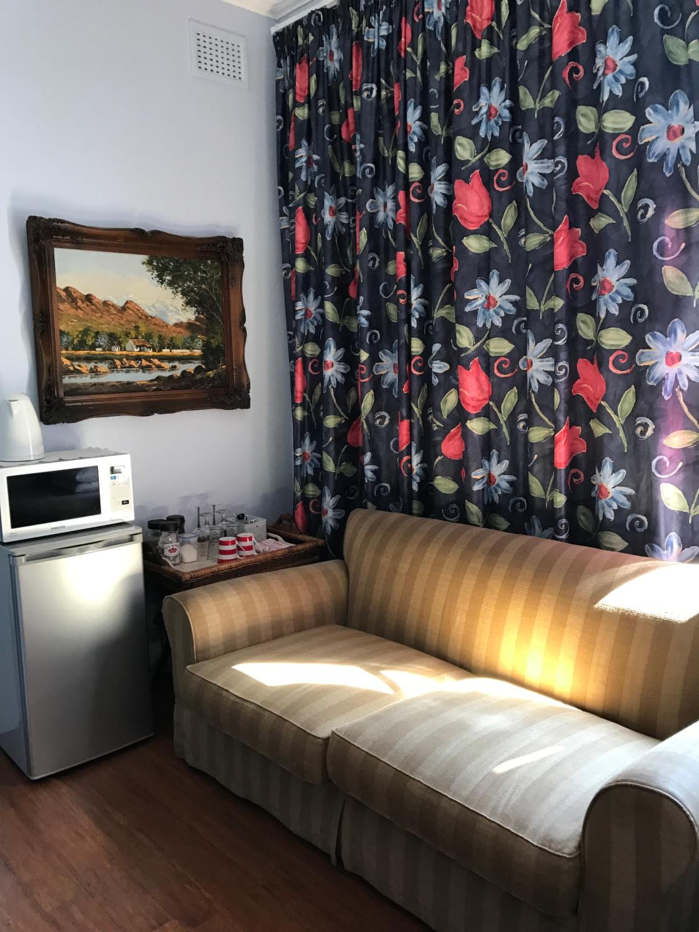 Edens Guest House