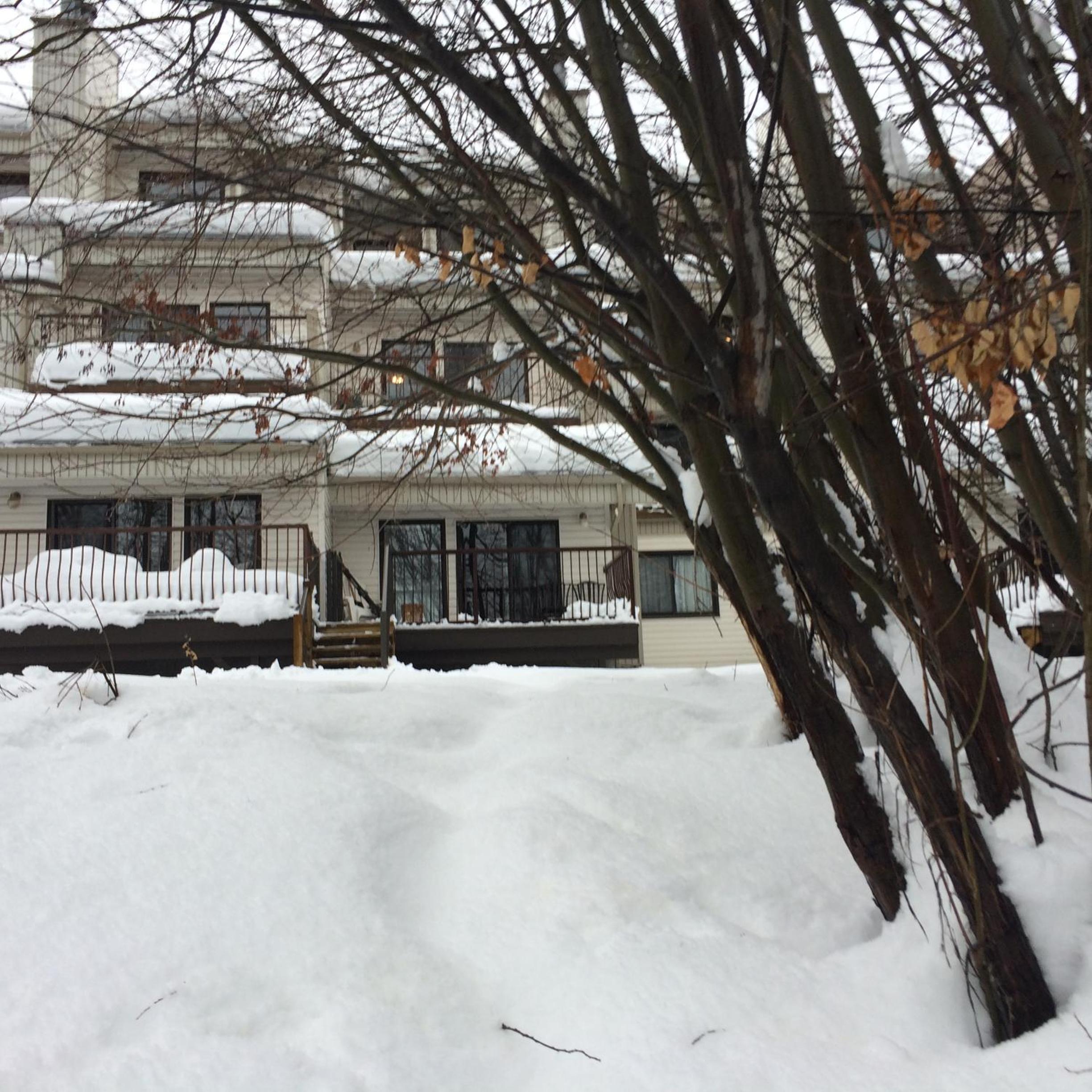 Hotel Mountain Edge our Holiday Home - Image 1