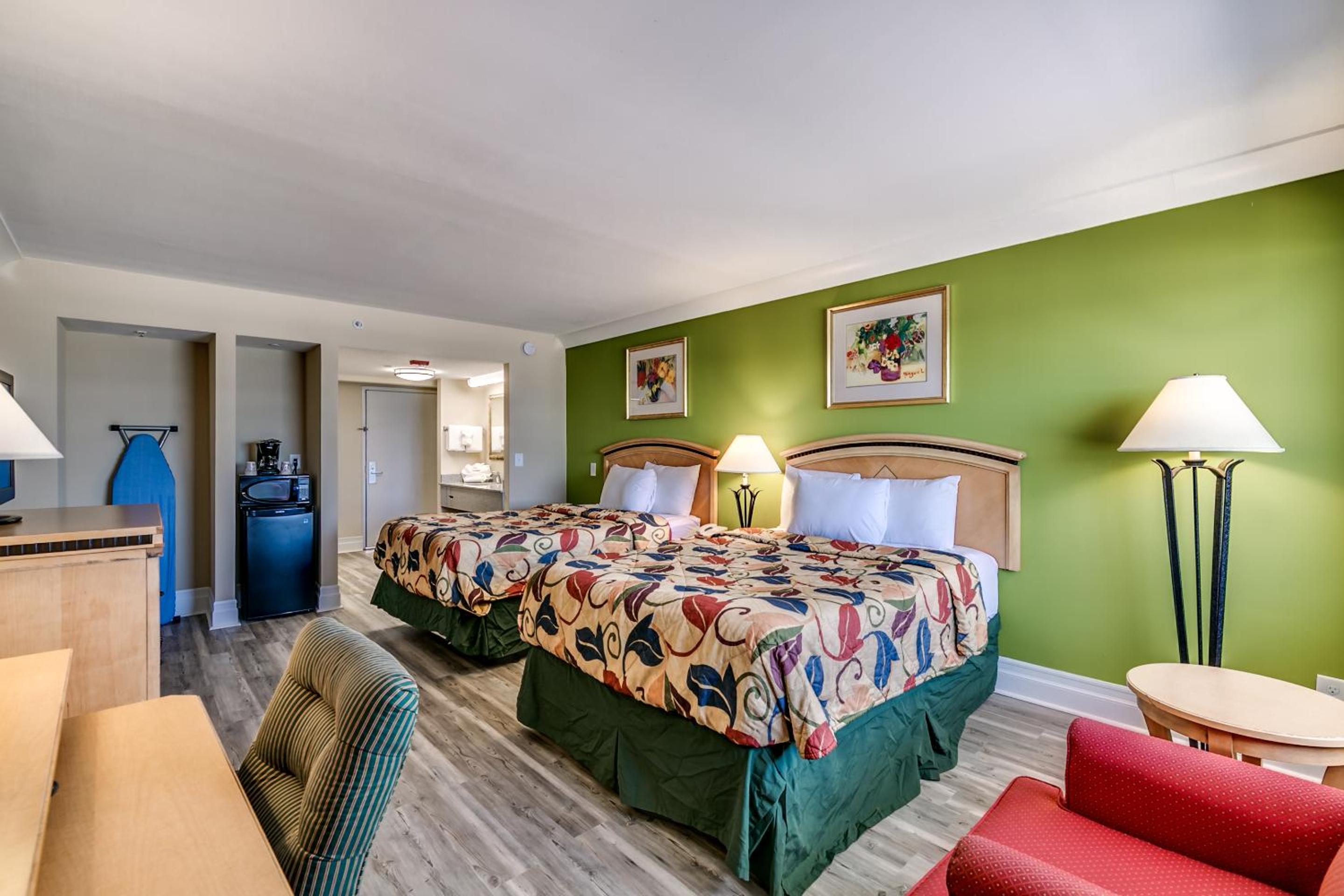 Beachcomber Inn & Suites