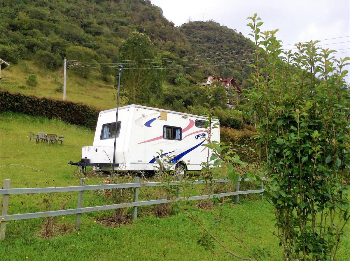LA MESETA DE TOMINE CAMPER