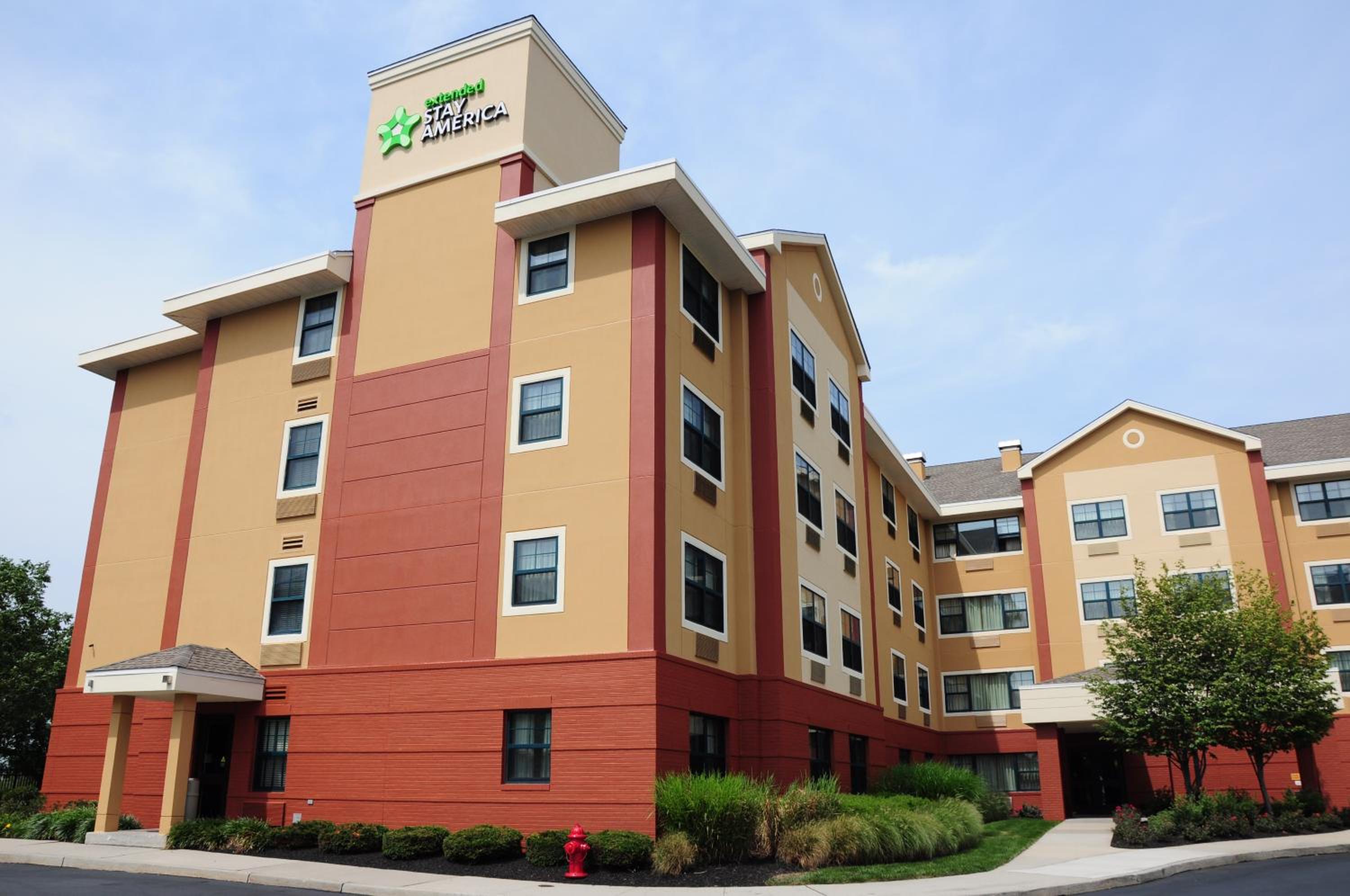 Elizabeth Vacations - Extended Stay America Suites - Elizabeth - Newark Airport - Property Image 4