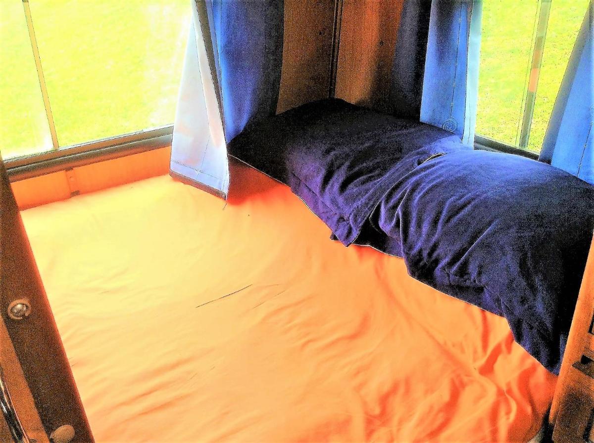 LA MESETA DE TOMINE CAMPER
