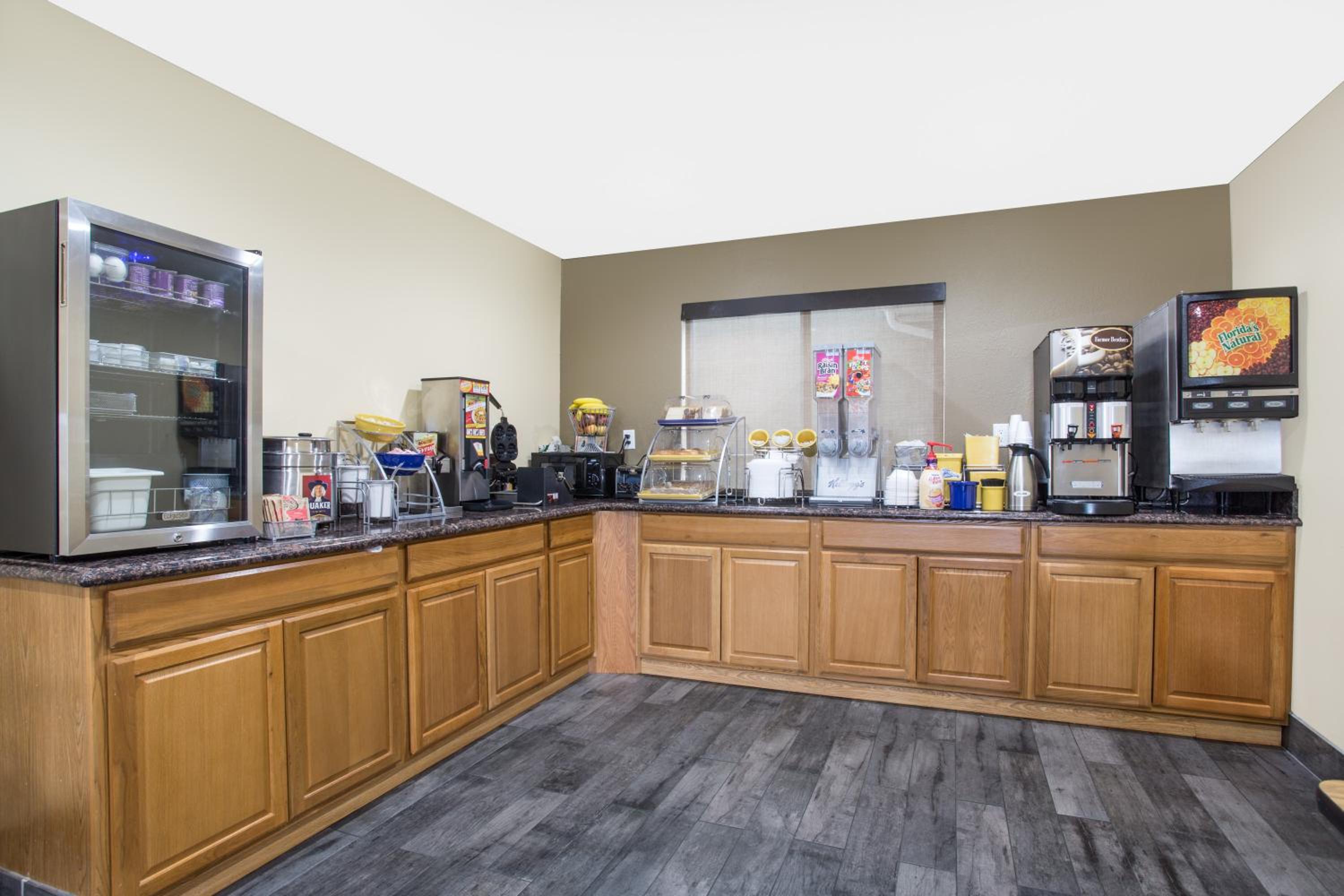 North Platte Vacations - Days Inn by Wyndham North Platte - Property Image 8