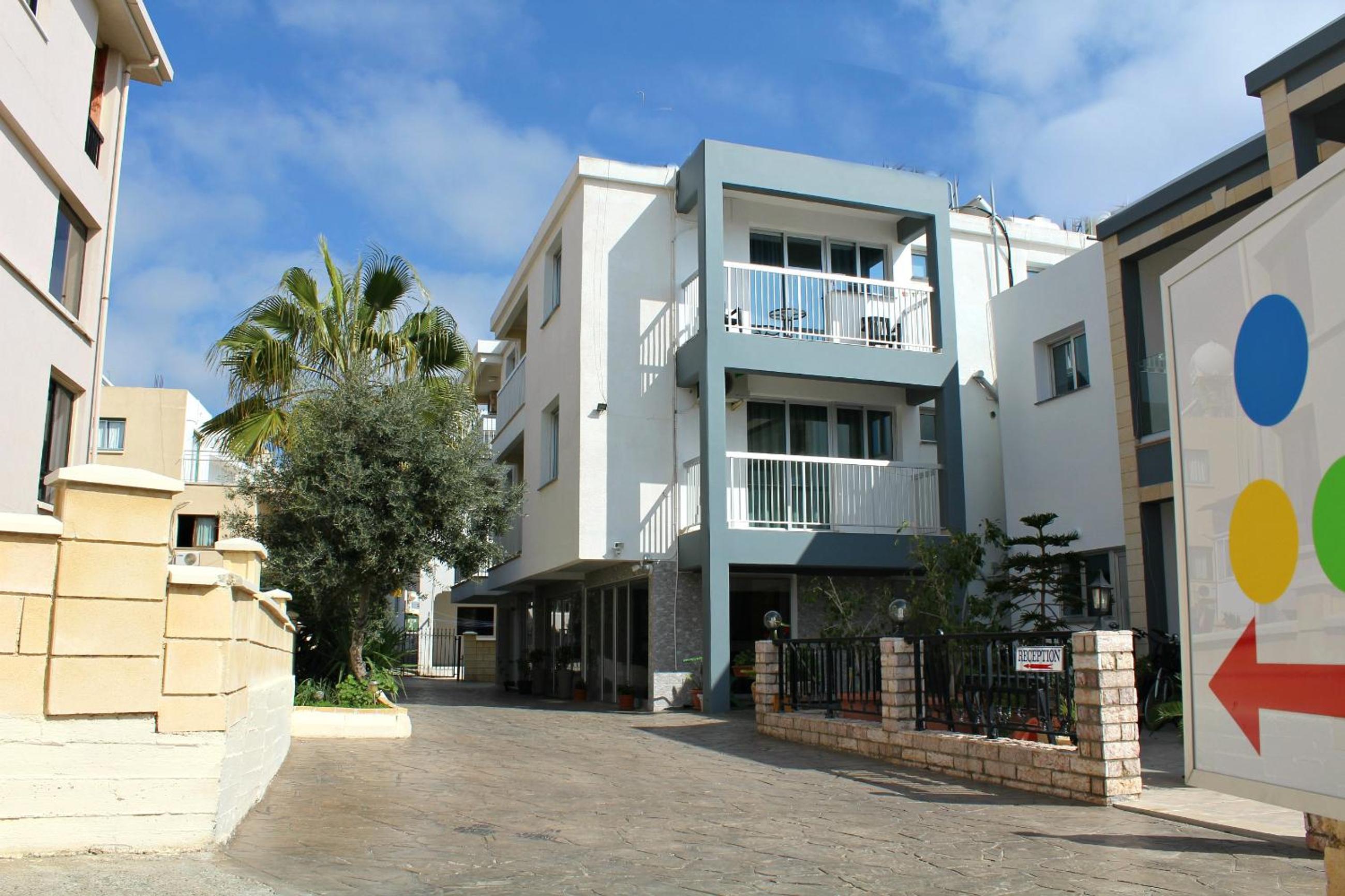 Hotel Maria Zintili Apartments - Image 1