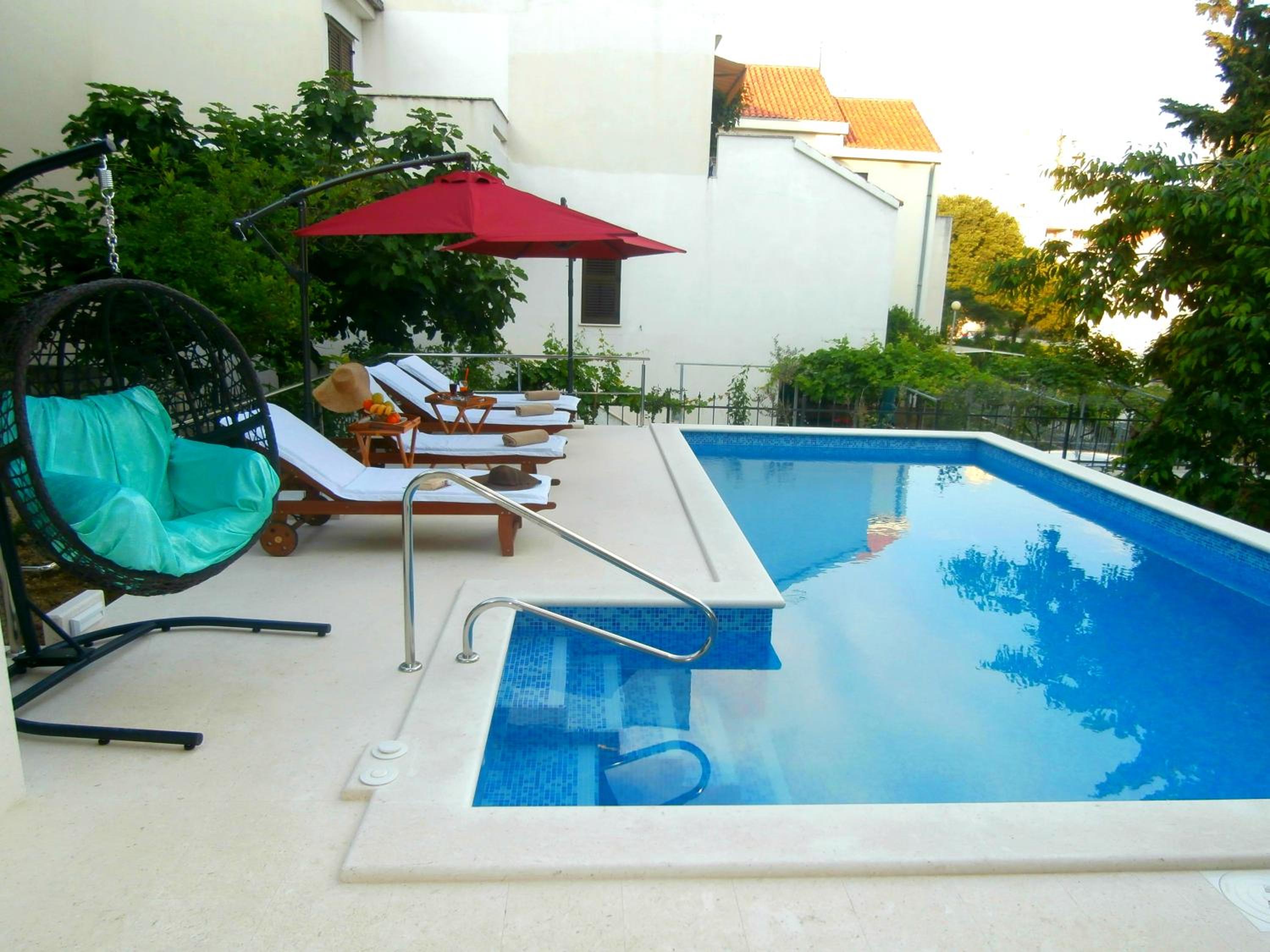 Apartments Song en Split