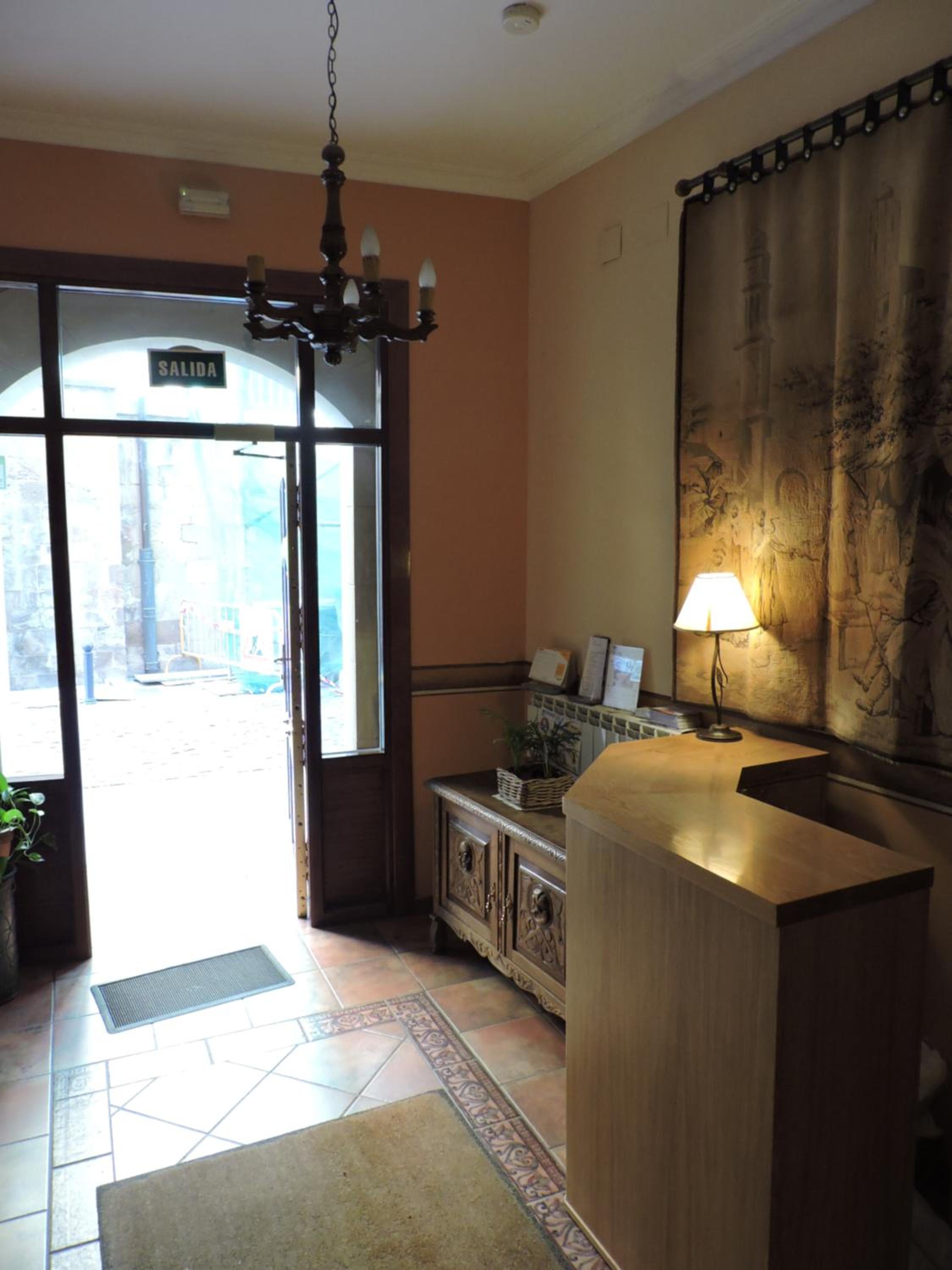 Hostal Villa de Navarrete view 5