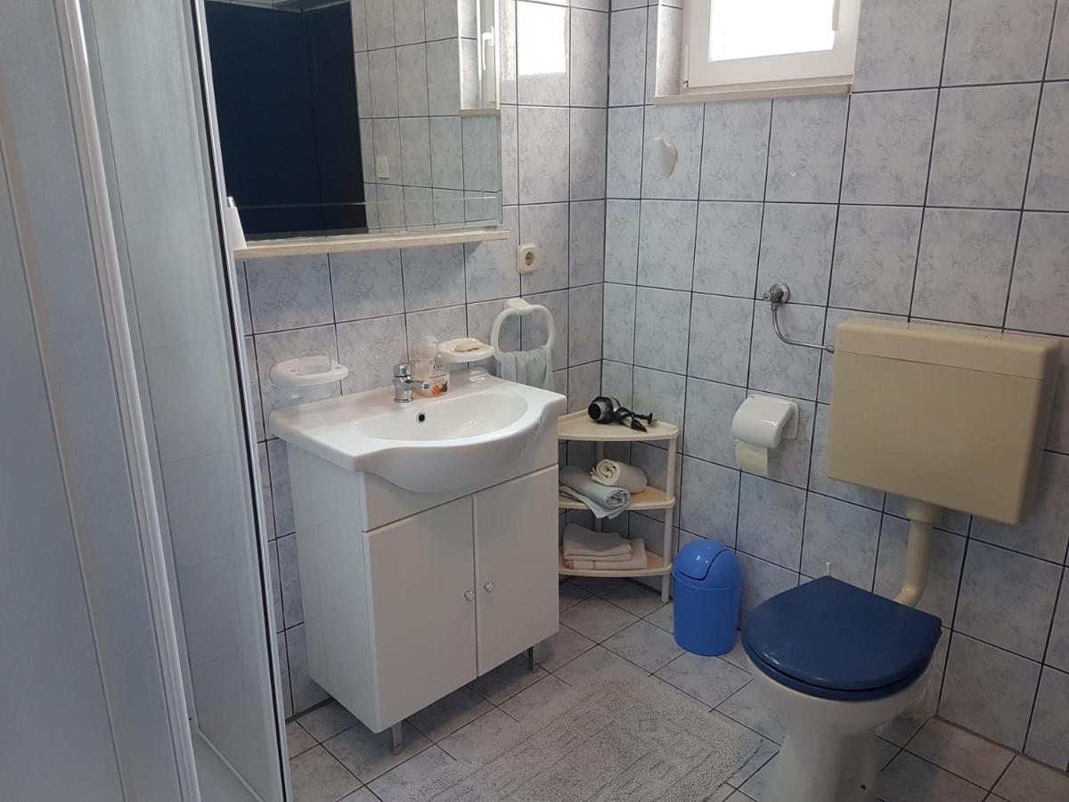 Photo 42