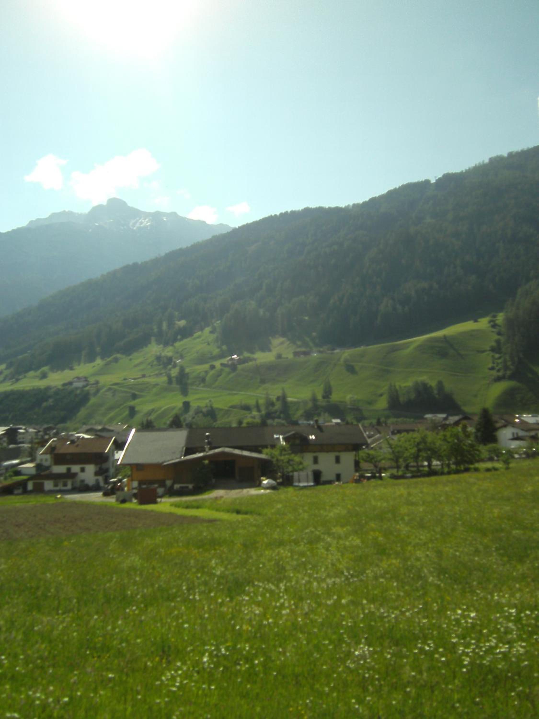 Photo 66