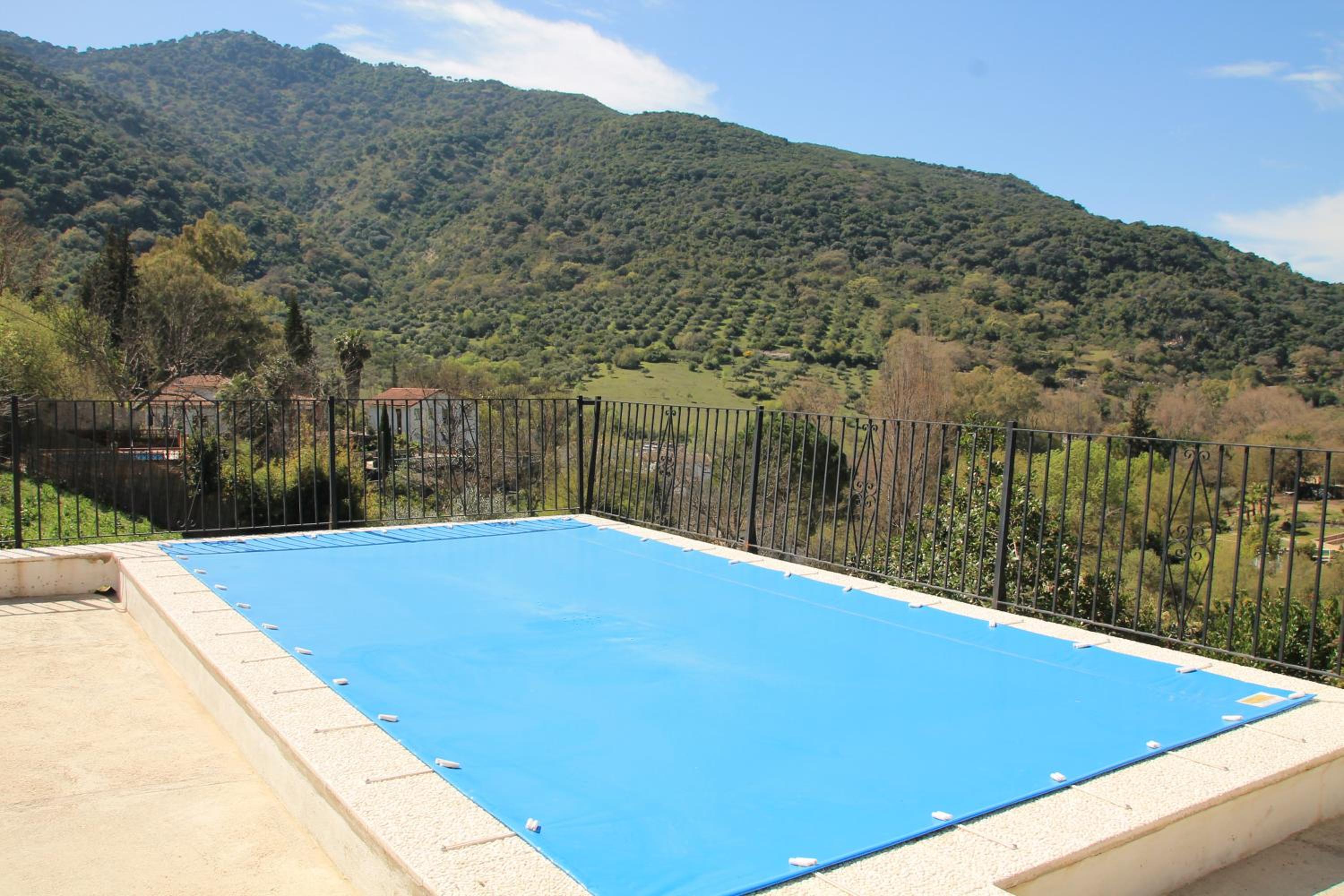 La Fuente De El Nacimiento view 3