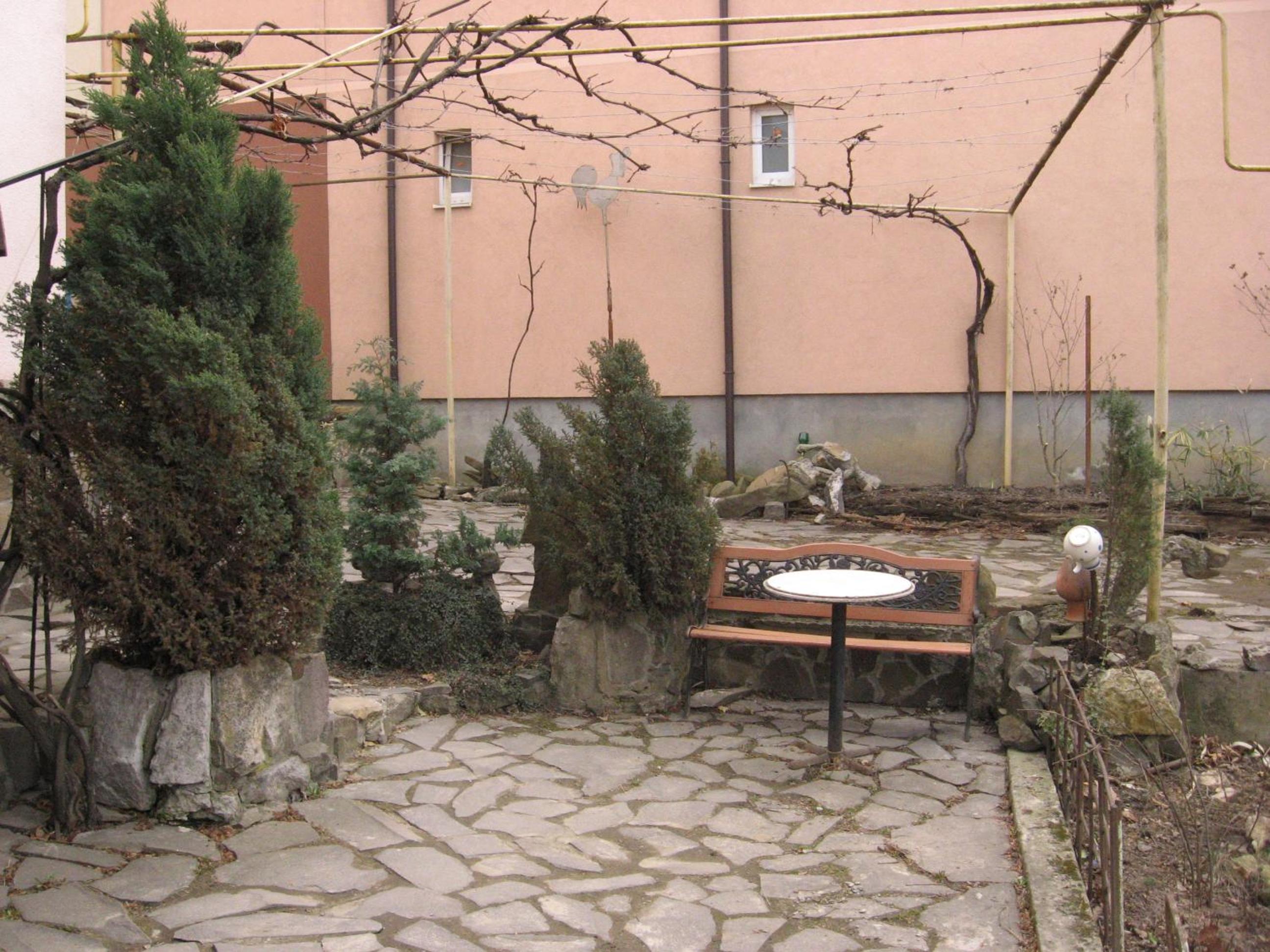 Photo 48