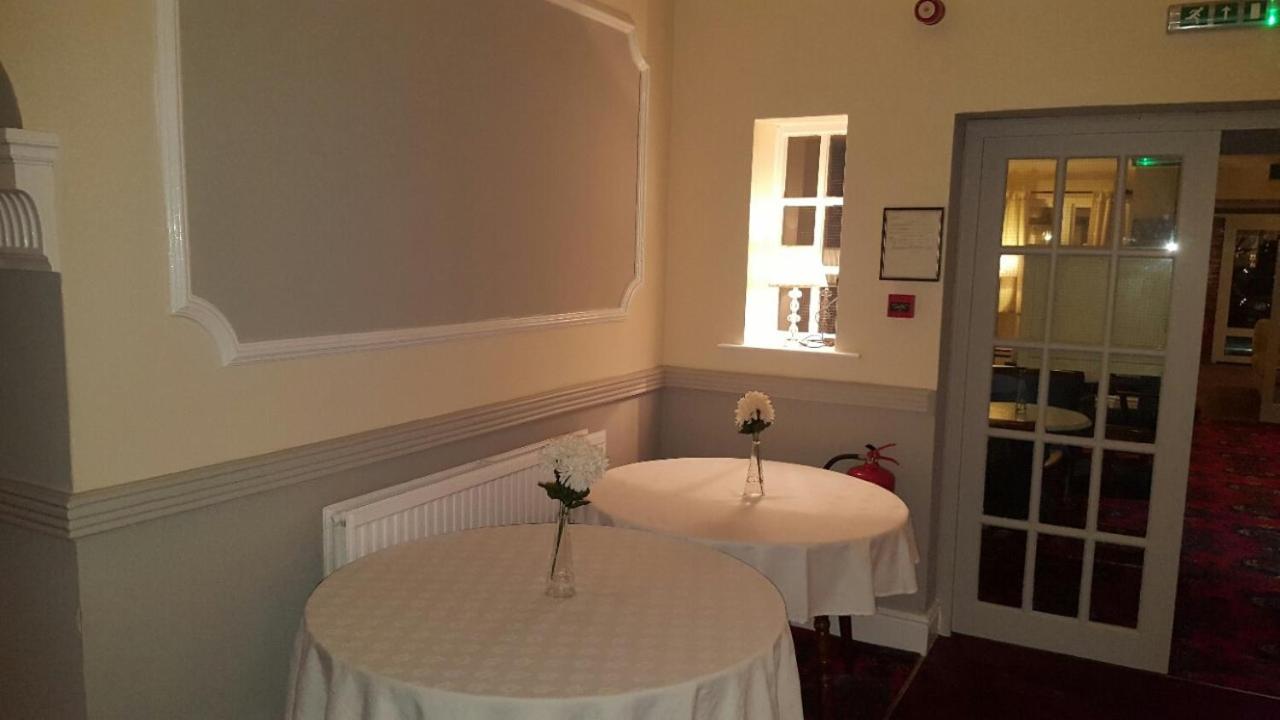 Crewe Vacations - The Waverley Hotel - Property Image 3
