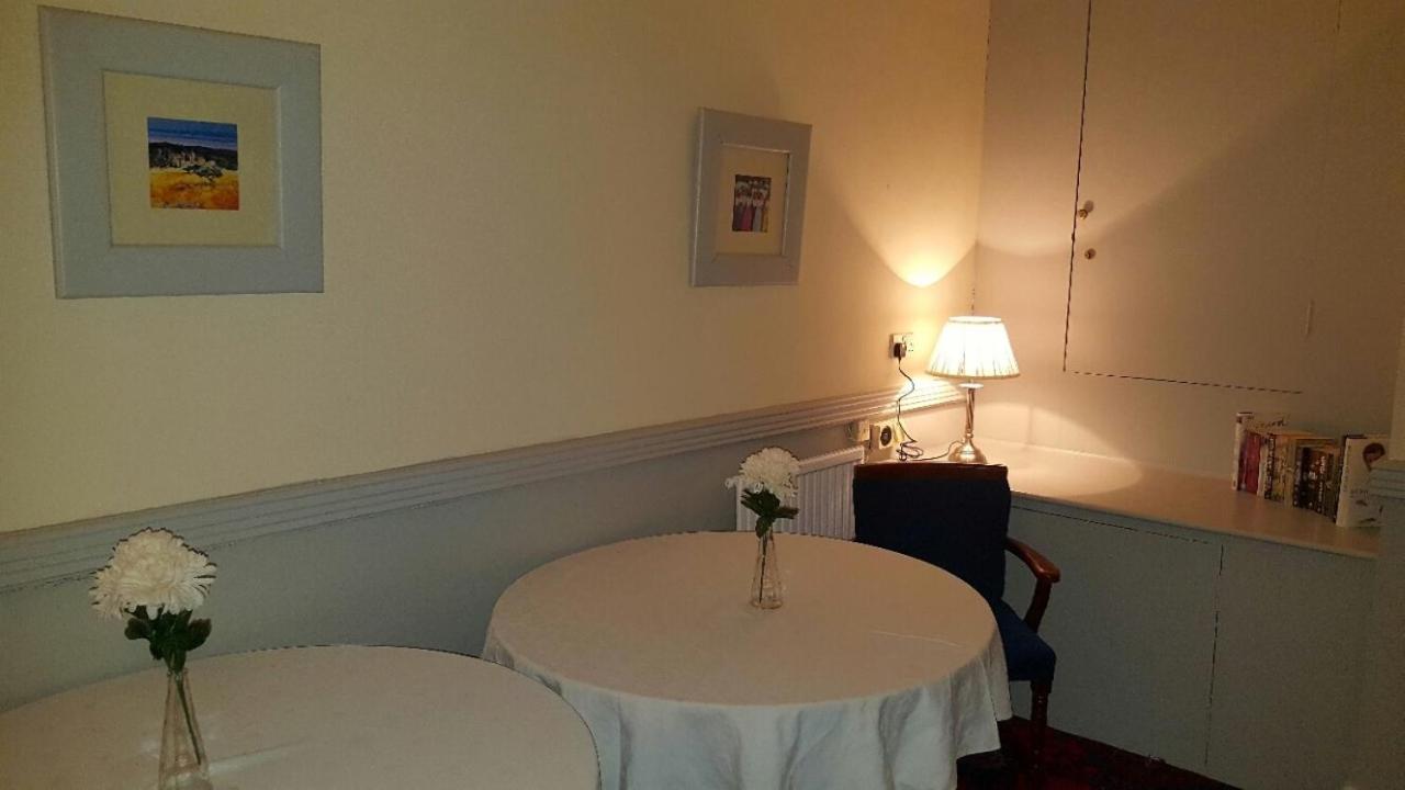 Crewe Vacations - The Waverley Hotel - Property Image 4
