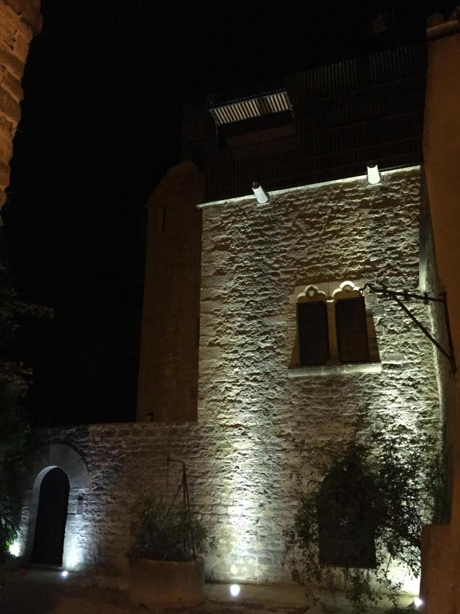 Tour Sarrazine de Montaren