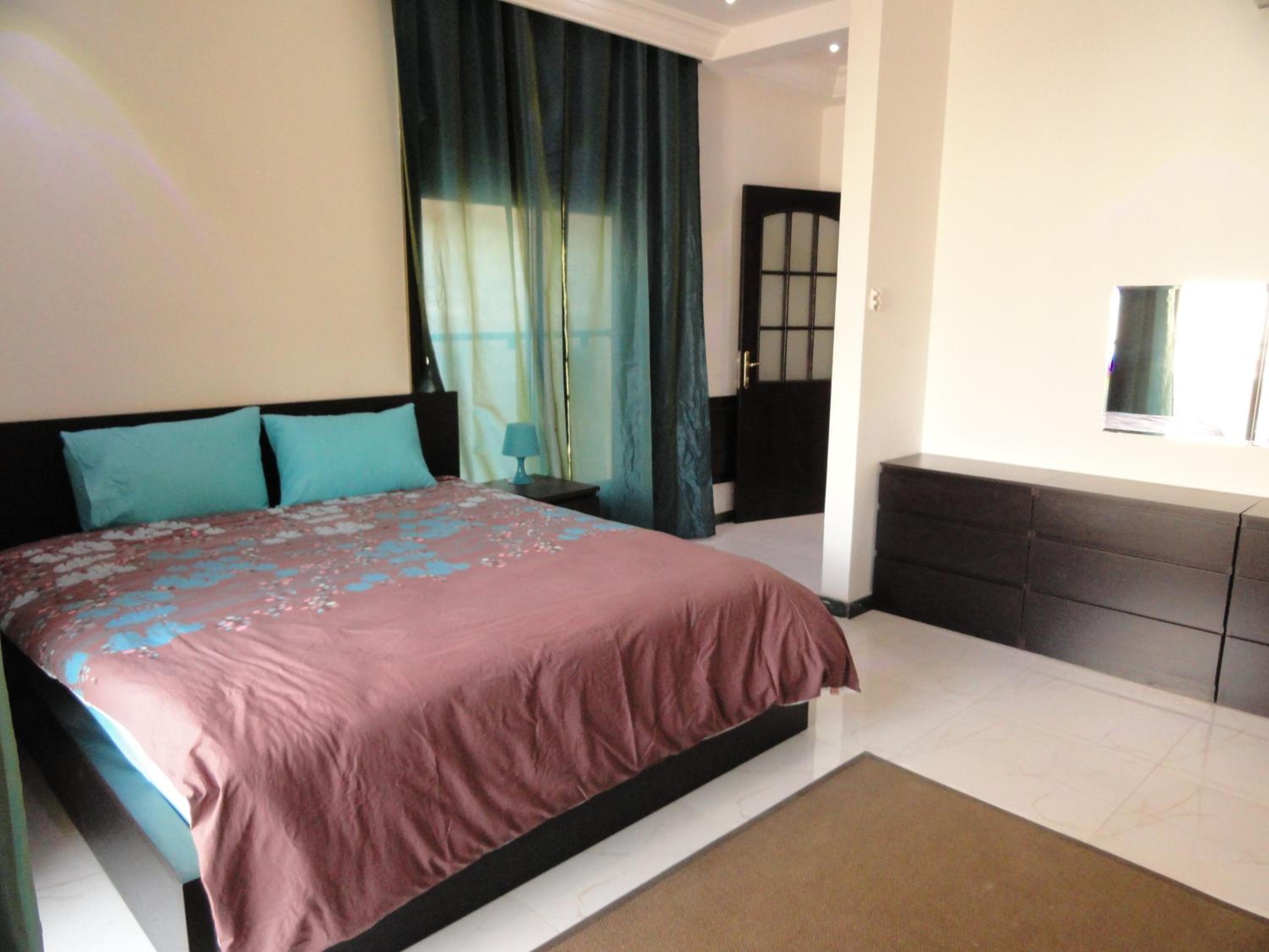 Diyarkom Apartment