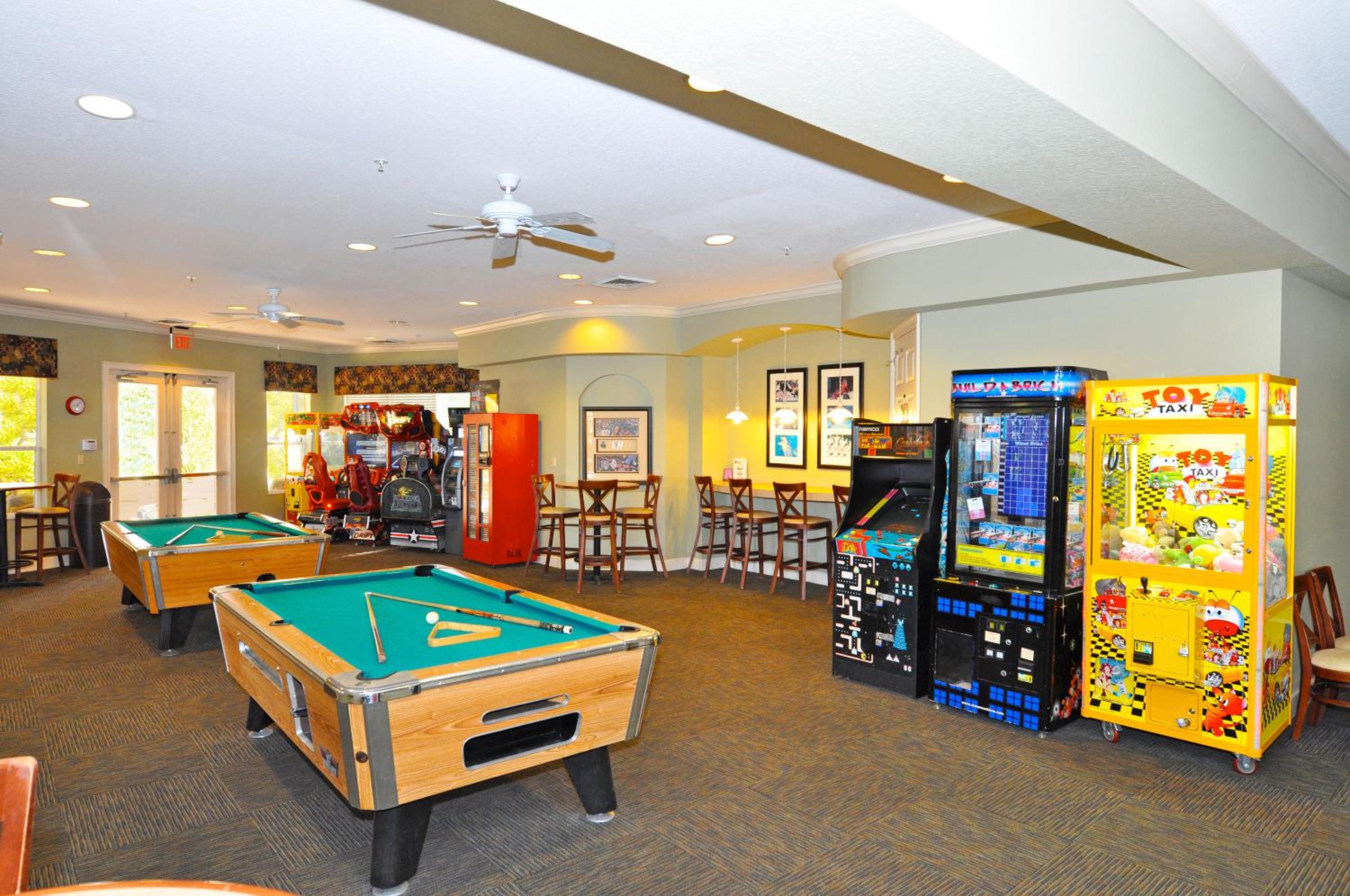 Windsor Hills Resort 2 Miles to Disney 6-Bedroom 4-Bathrooms Villa with Private Pool and Spa