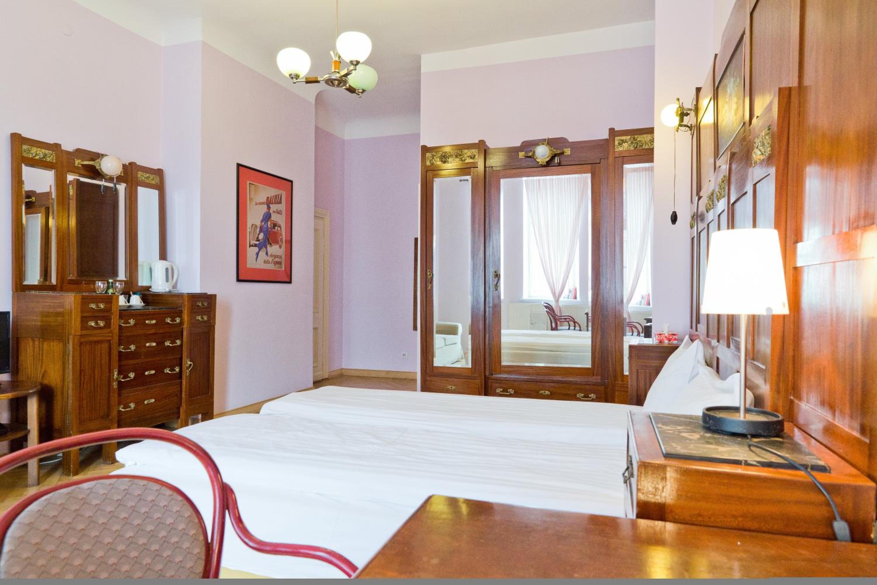 4th Floor Bed and Breakfast