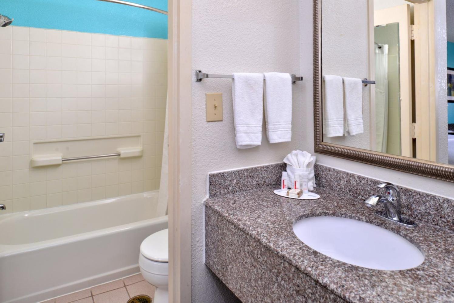 Howard Johnson by Wyndham Houston Heights Downtown, Billede 32