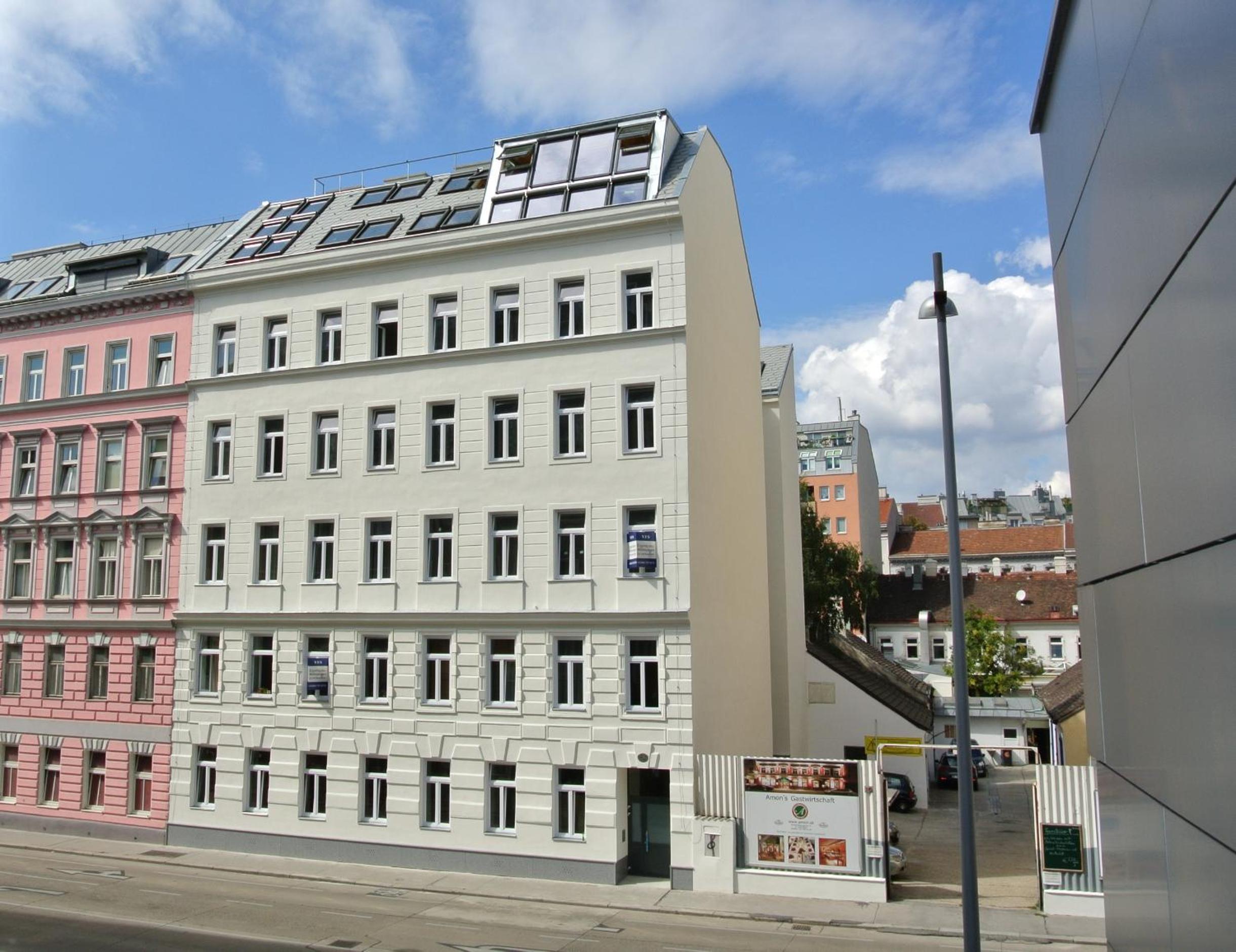 The Barts Apartments - Self Check-in