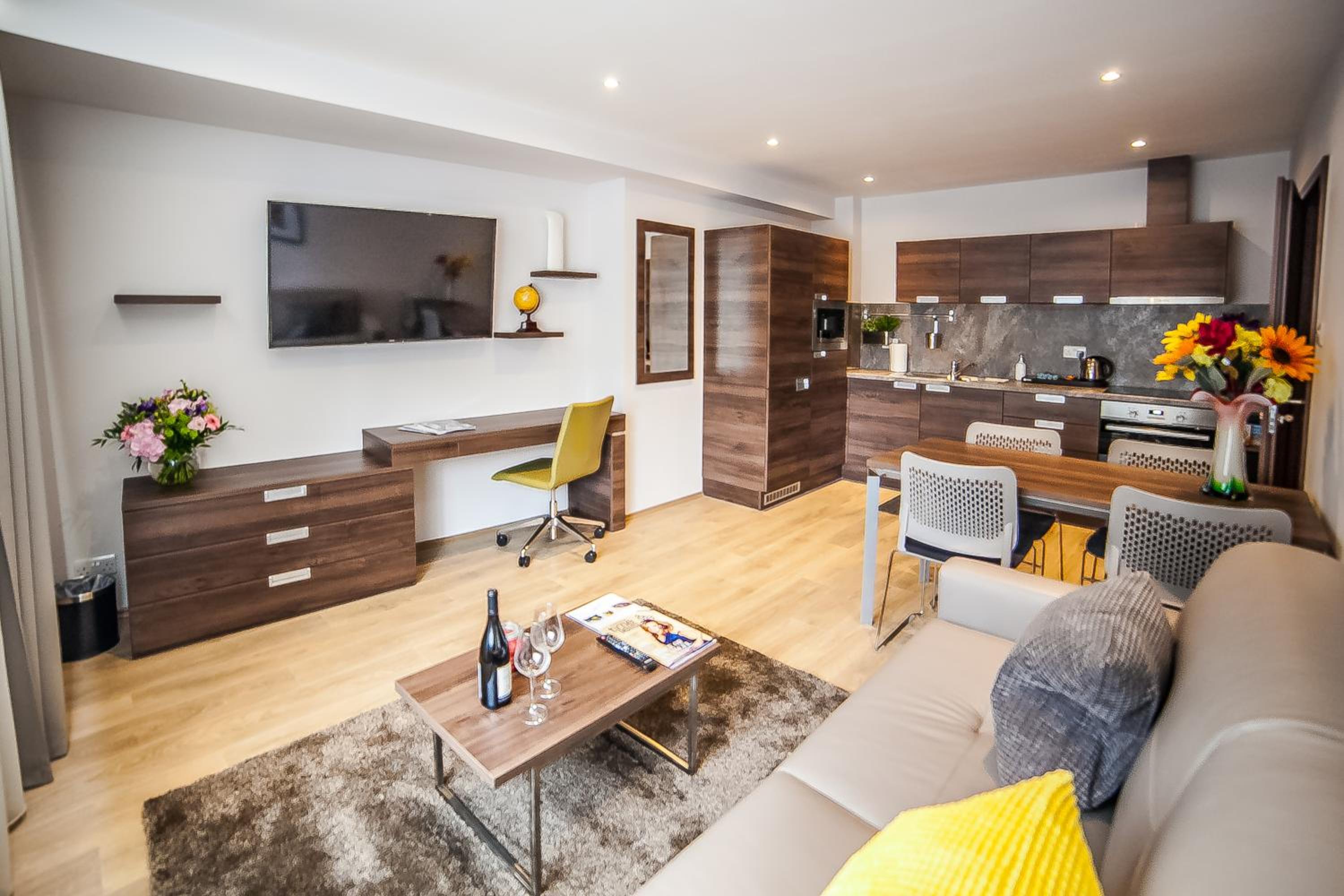 Hampton Suites Serviced Apartments