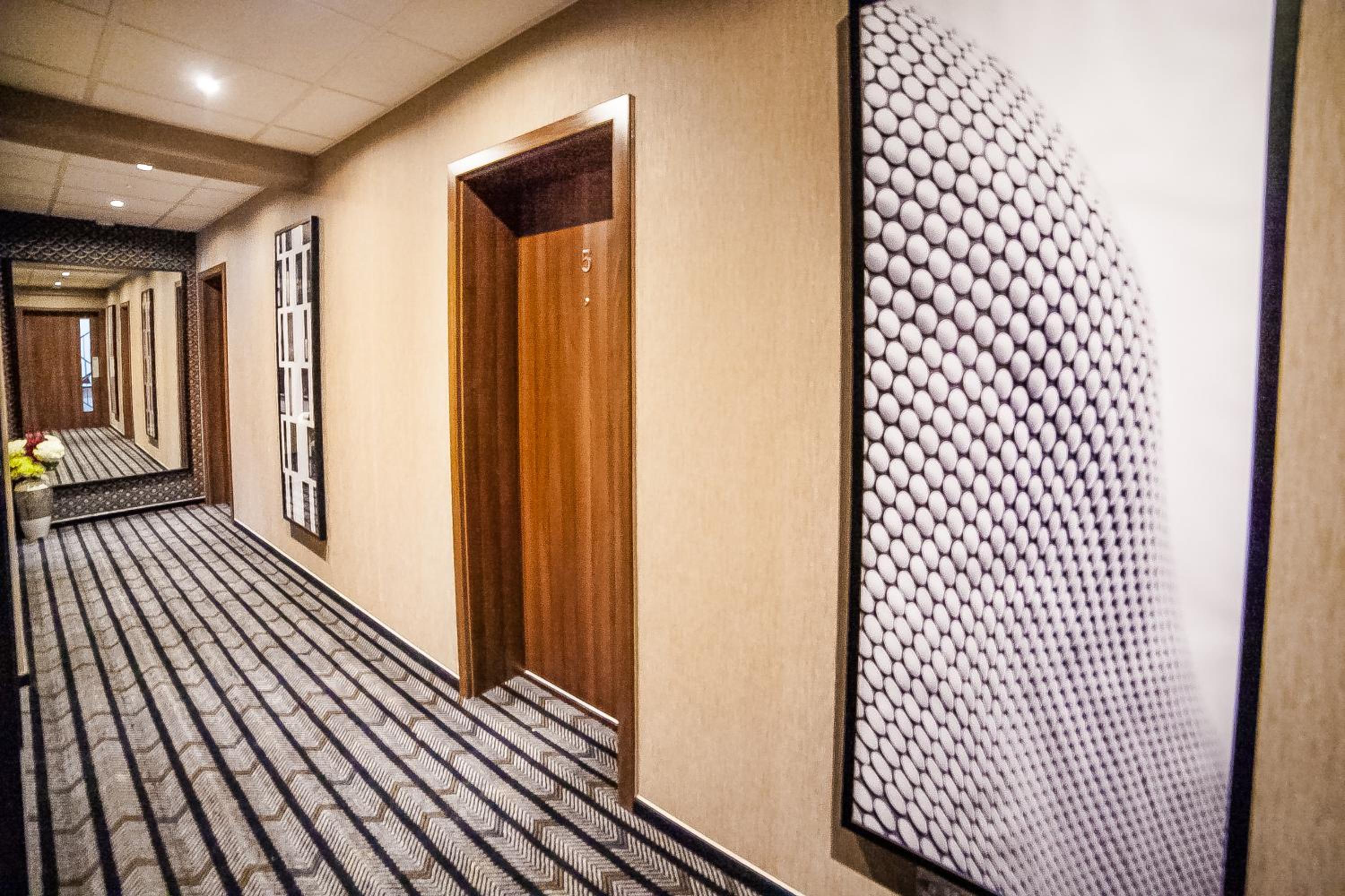 Hampton Suites Serviced Apartments