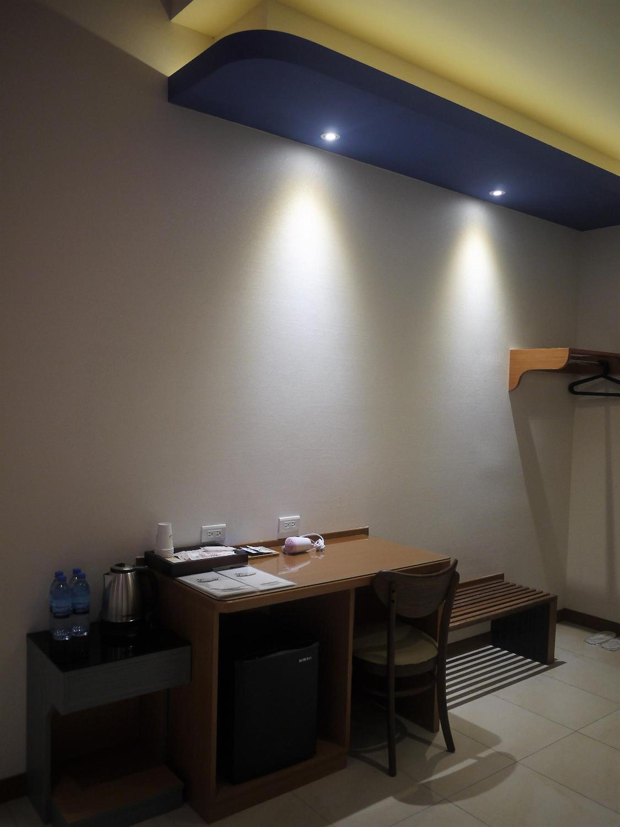 Wei Feng Exquisite Motel Pintung Branch