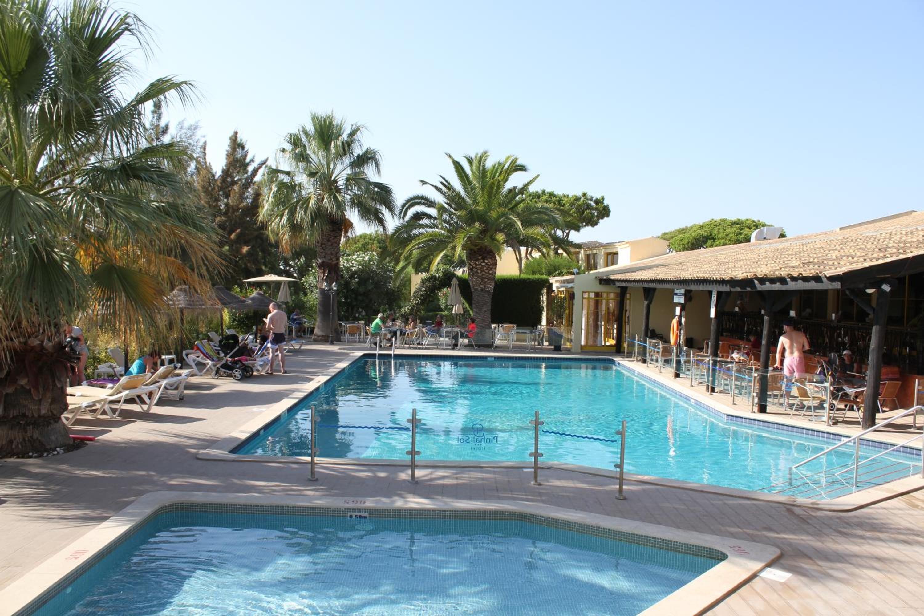 Quarteira Vacations - Hotel Pinhal do Sol - Property Image 1