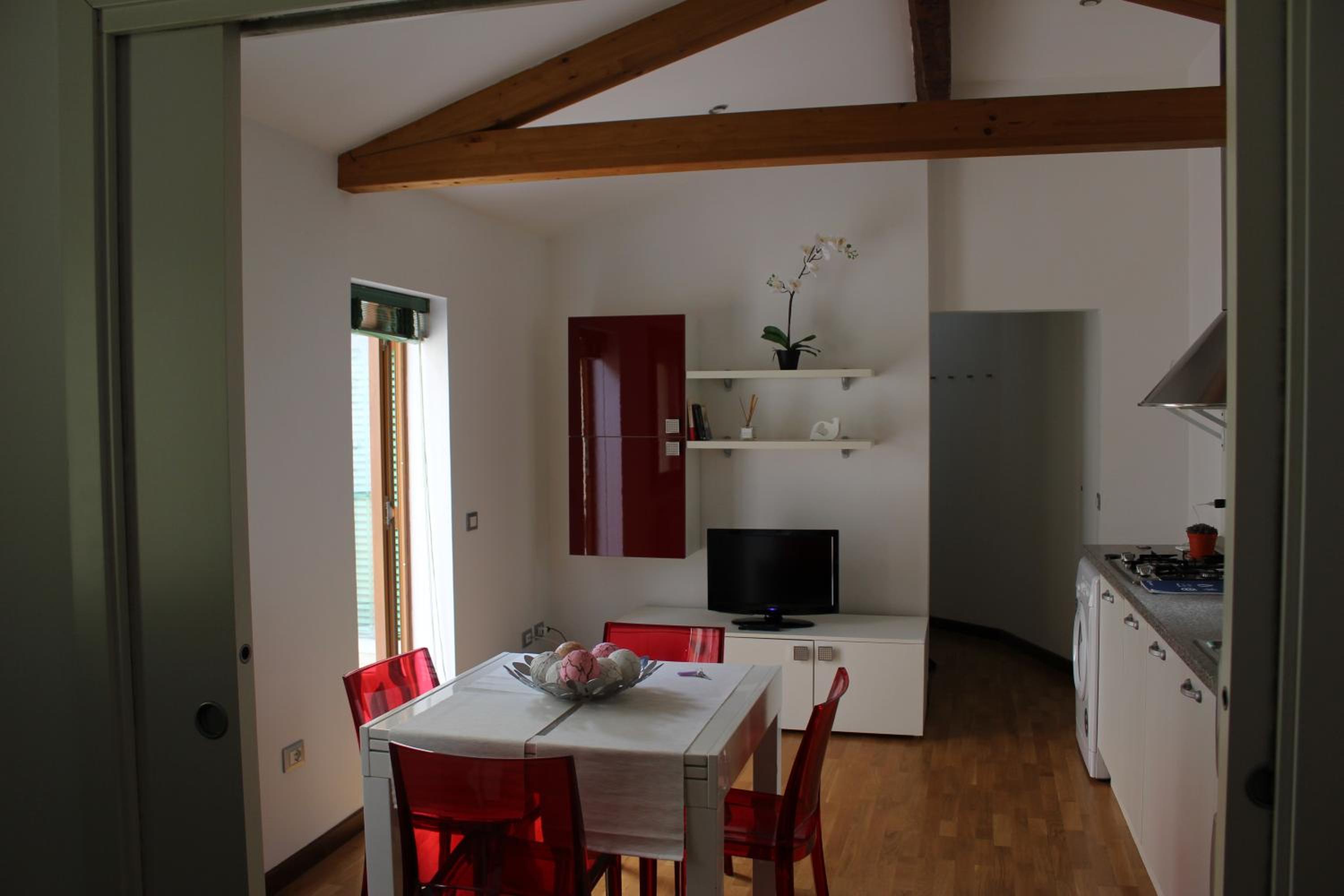 Alessandra House
