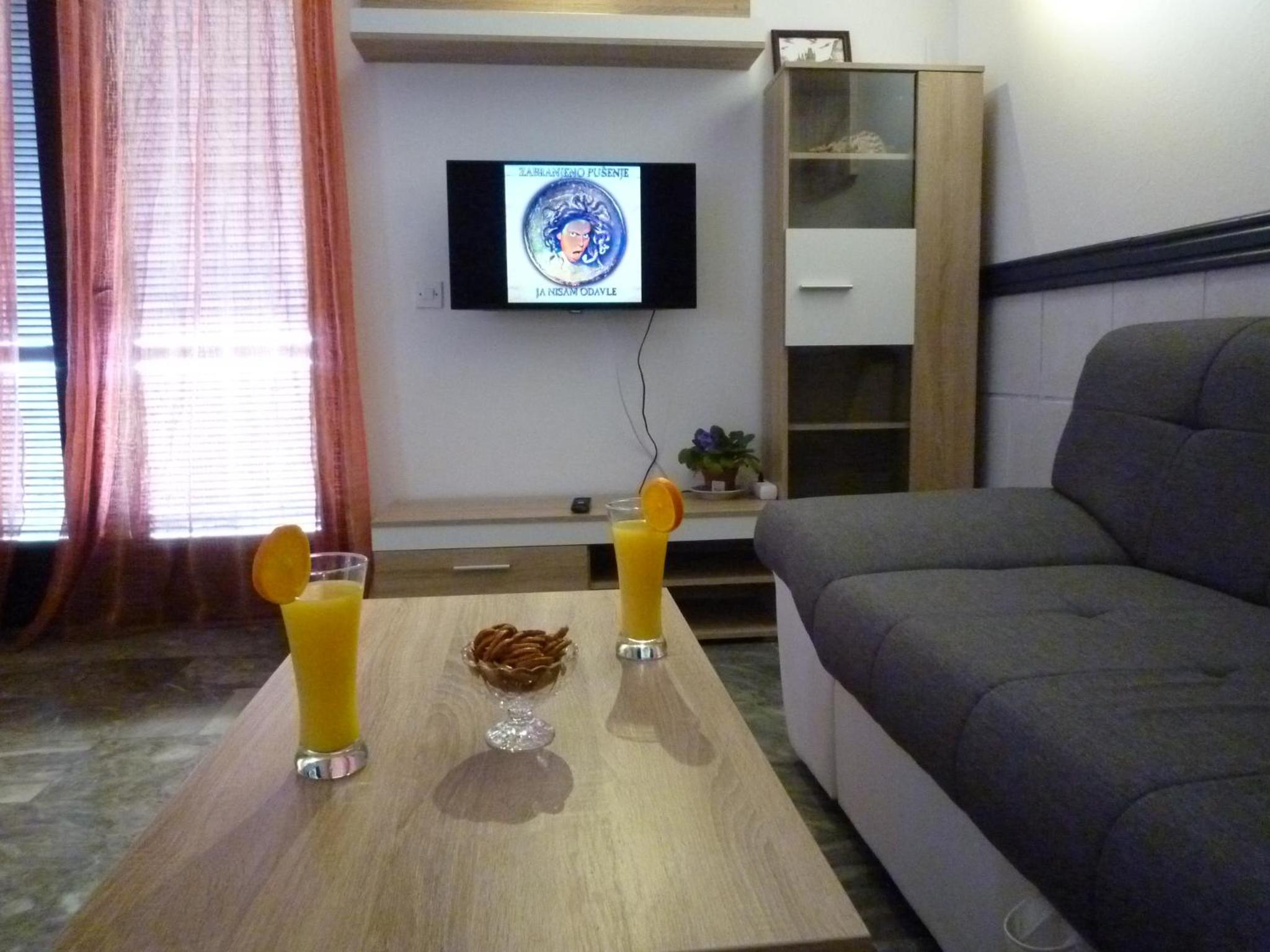 Apartments Komaic