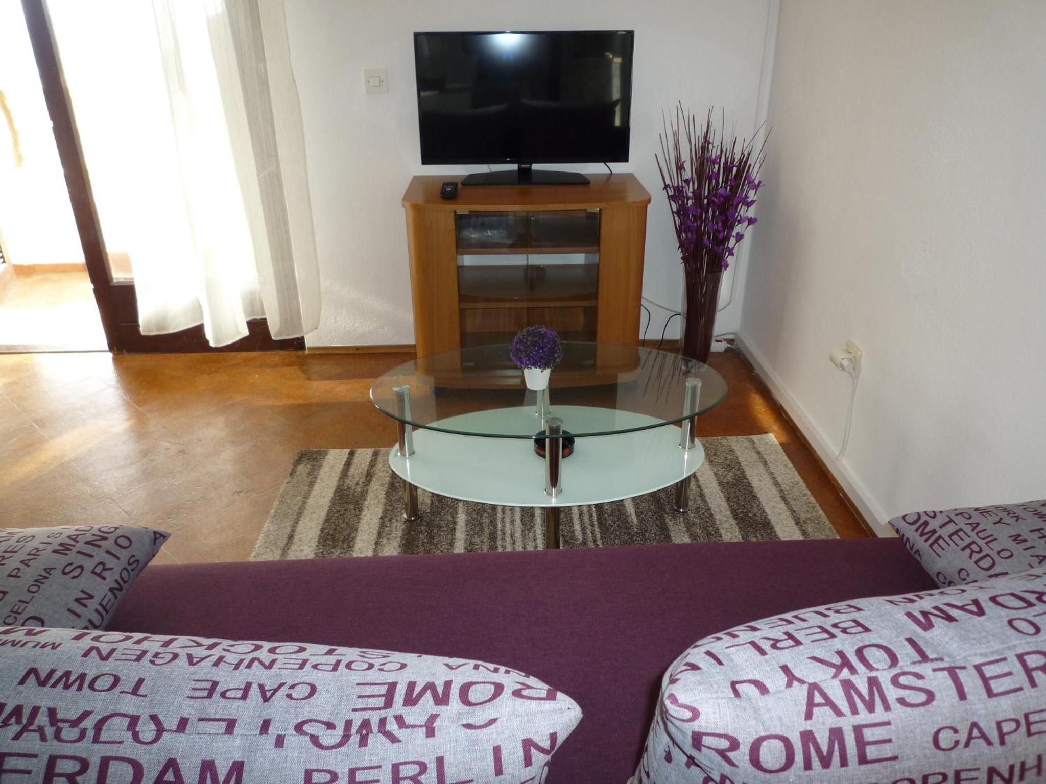 Apartments Komaic
