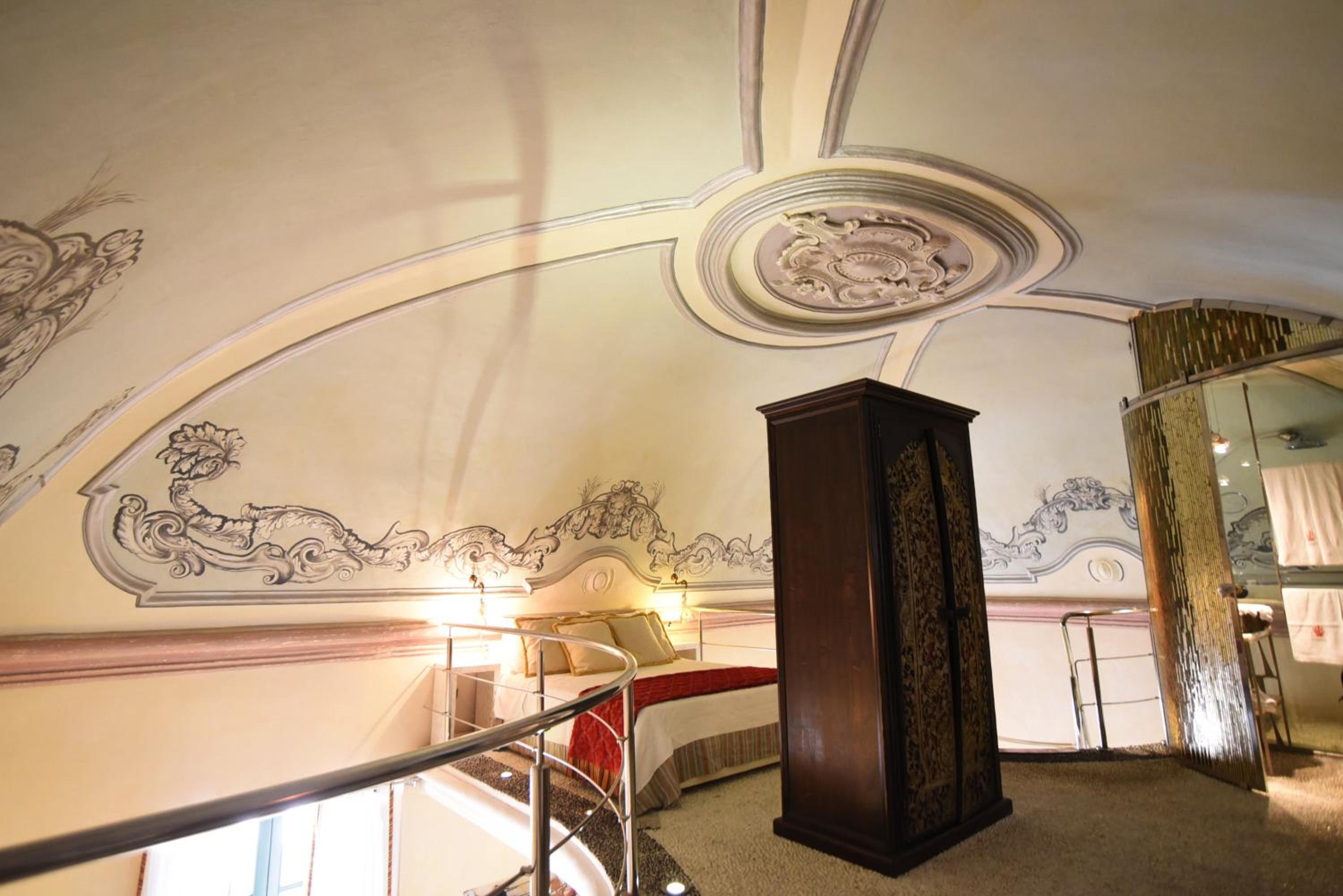 Palazzo Salapolis - Luxury Apartments