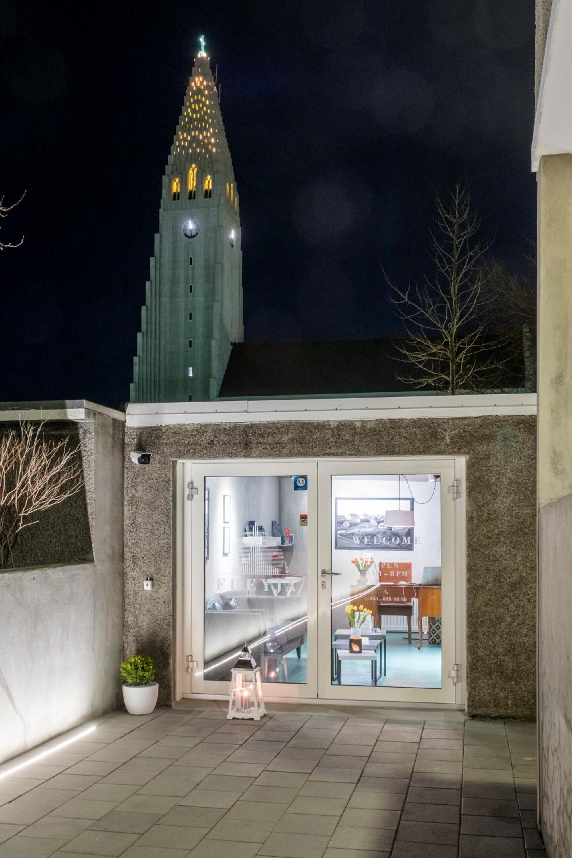 Freyja Guesthouse & Suites