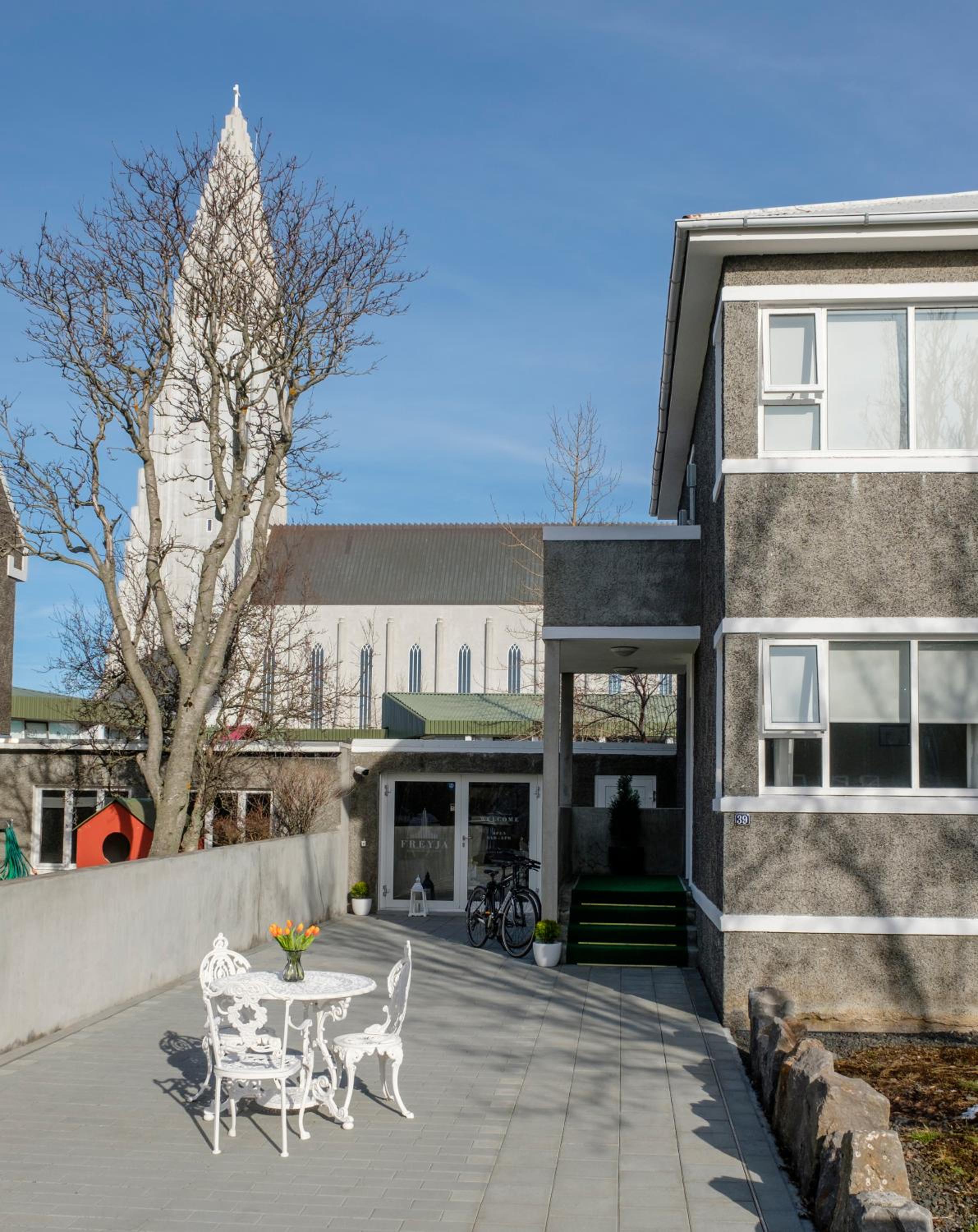 Freyja Guesthouse & Suites