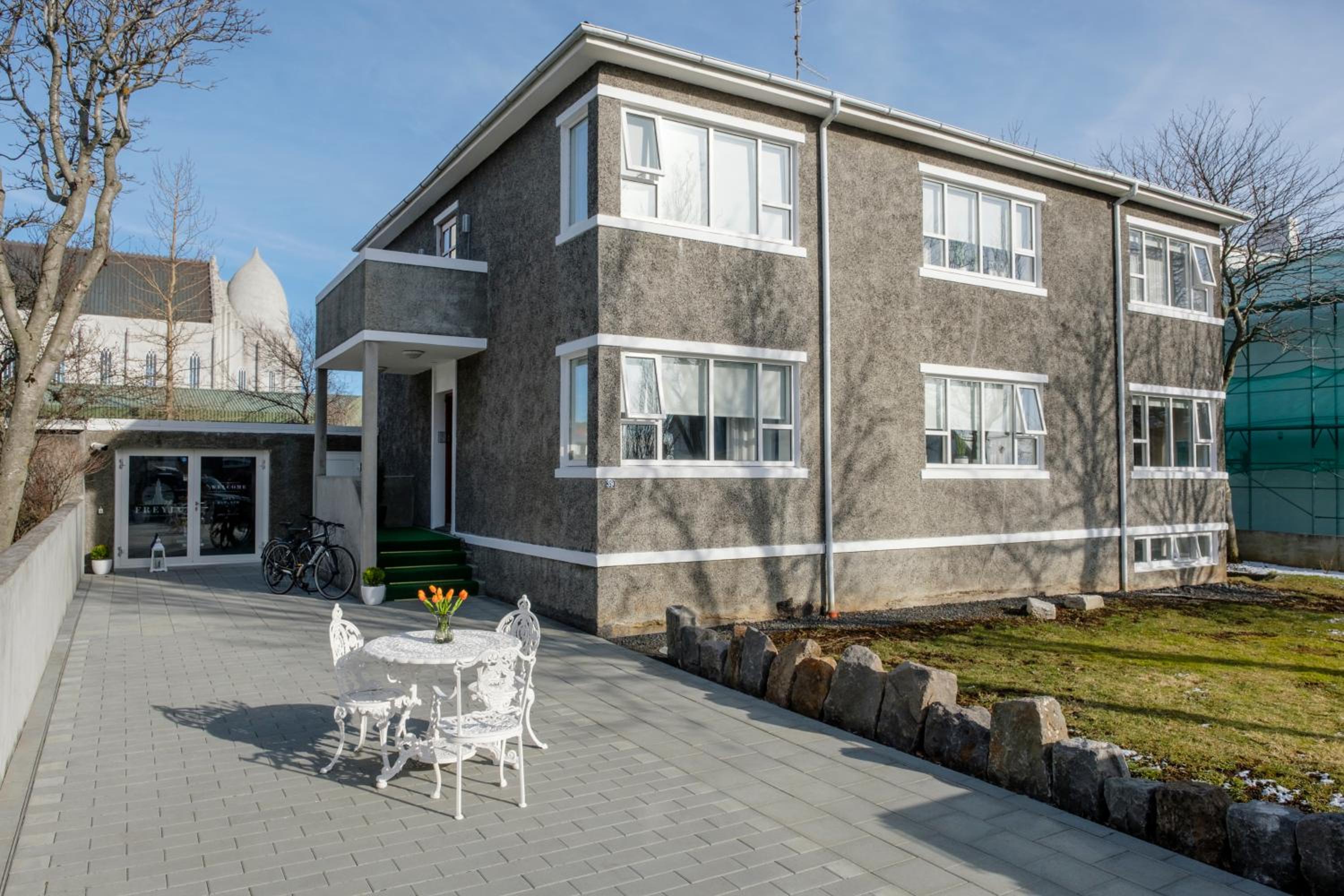 Freyja Guesthouse & Suites