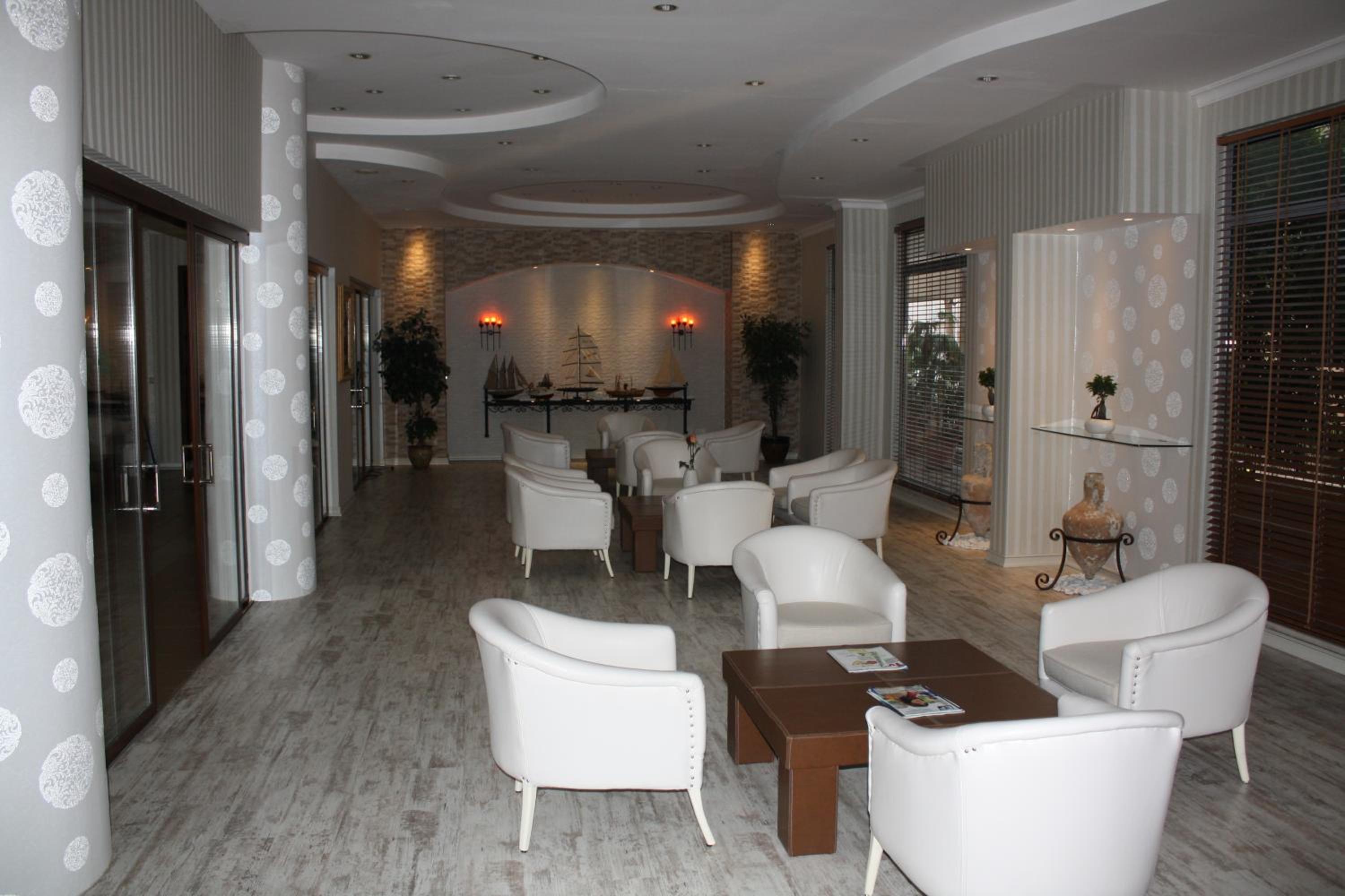 Romance Beach Hotel - Image 43