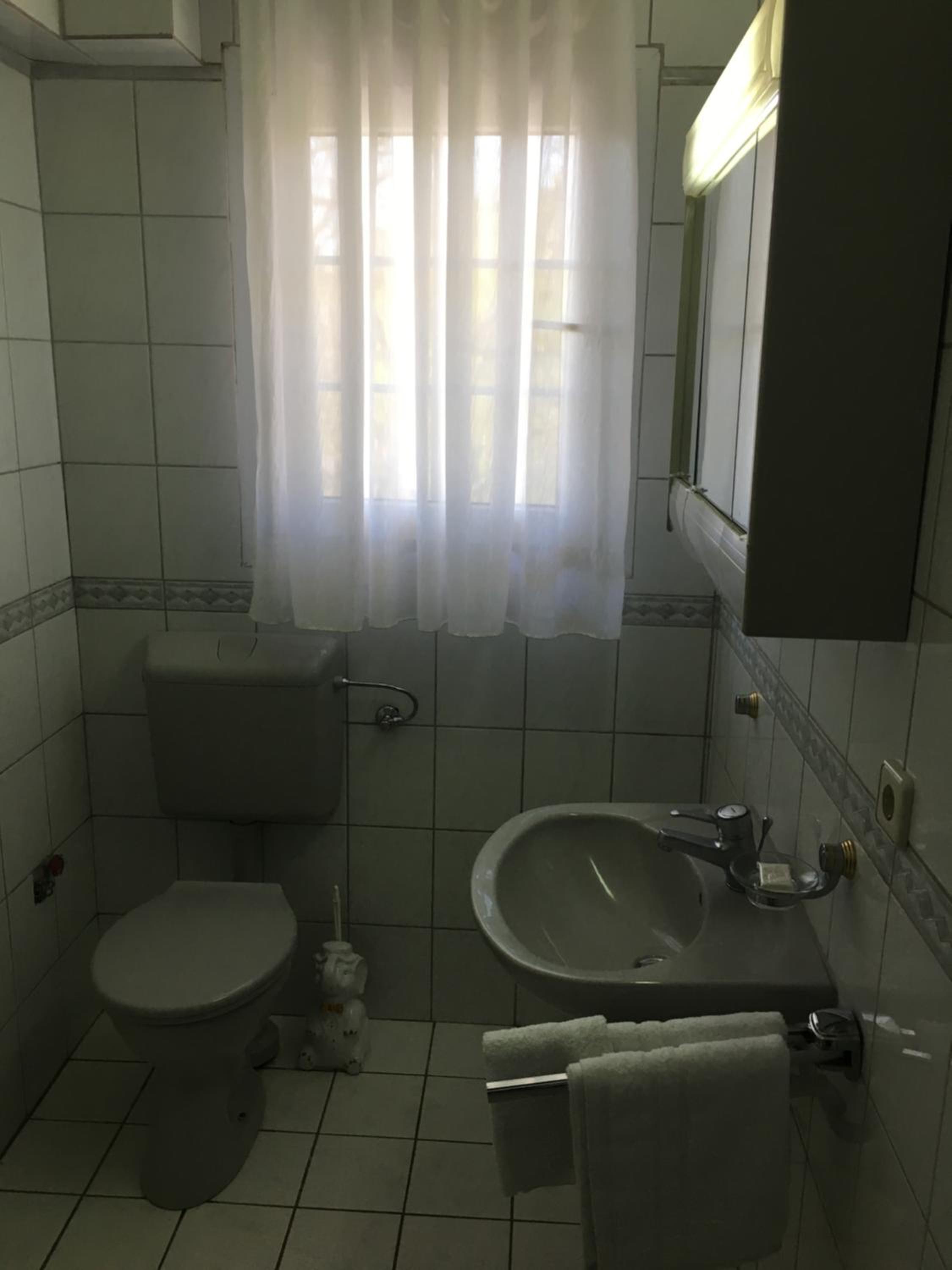 Photo 37