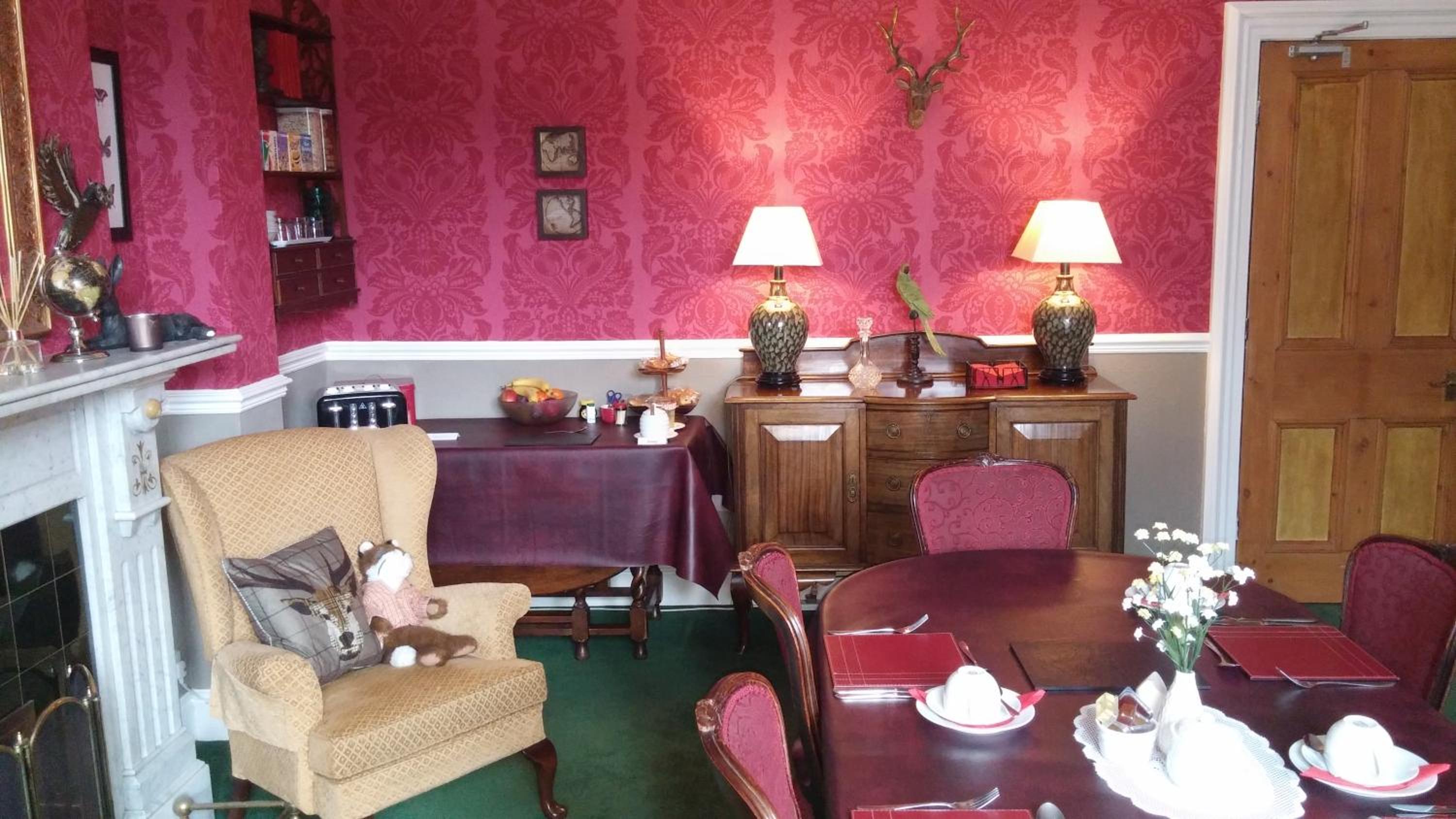 Warwick Lodge