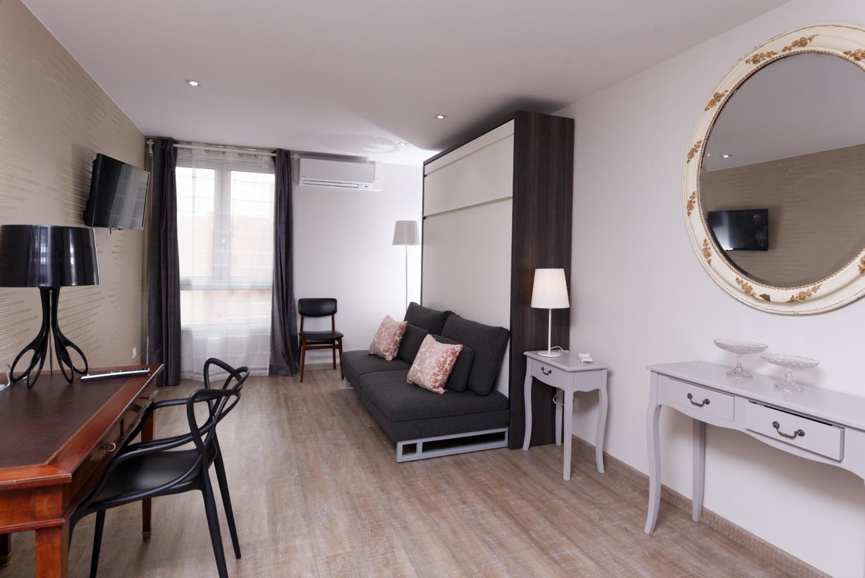 At home in lyon
