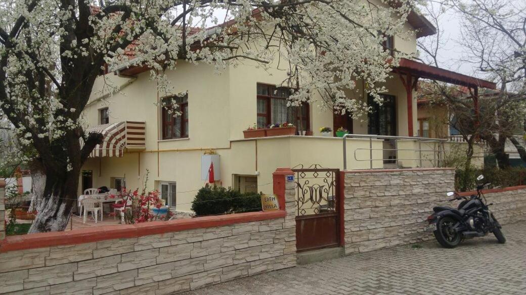 Eren Villa