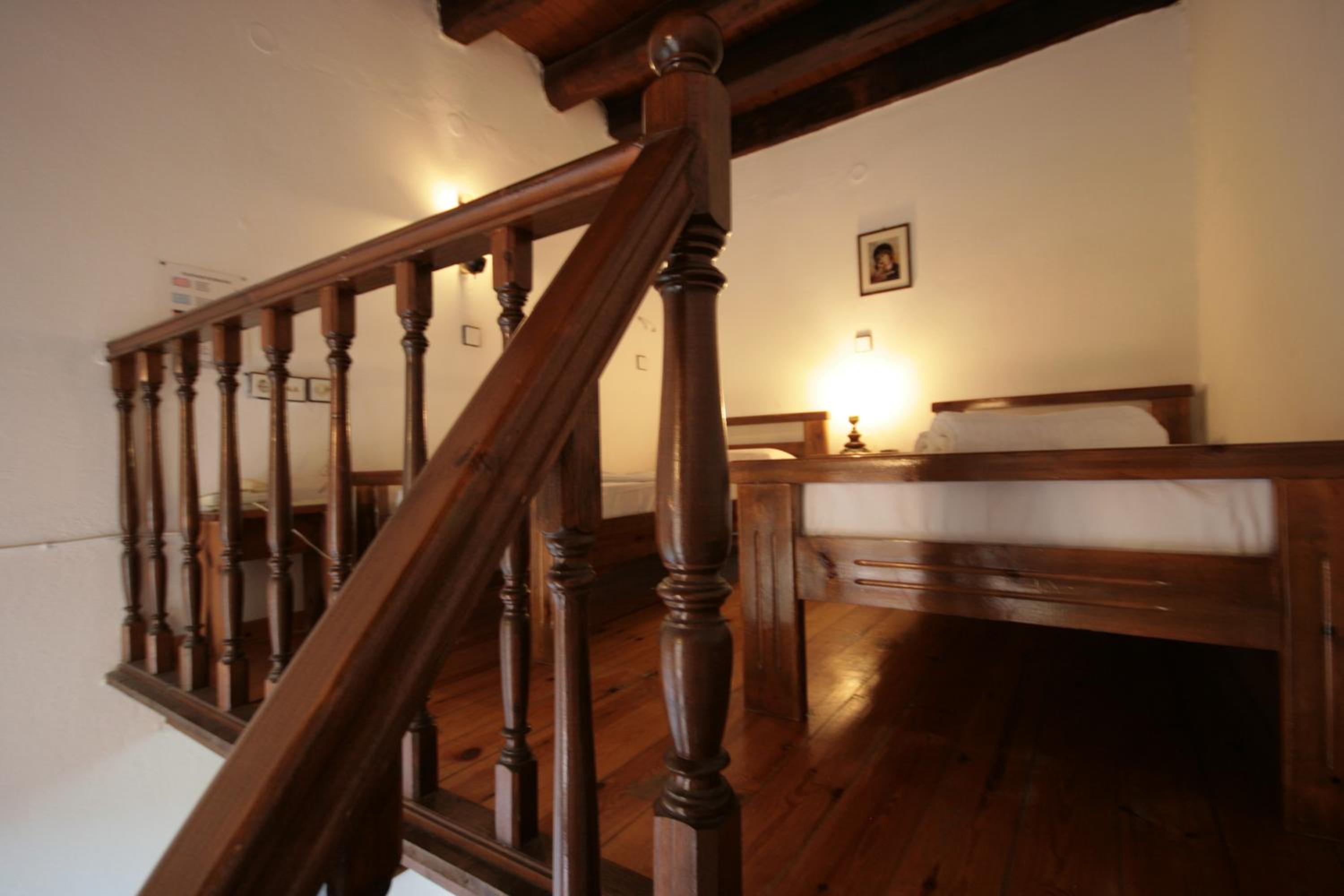 Chania Rooms - Image 4