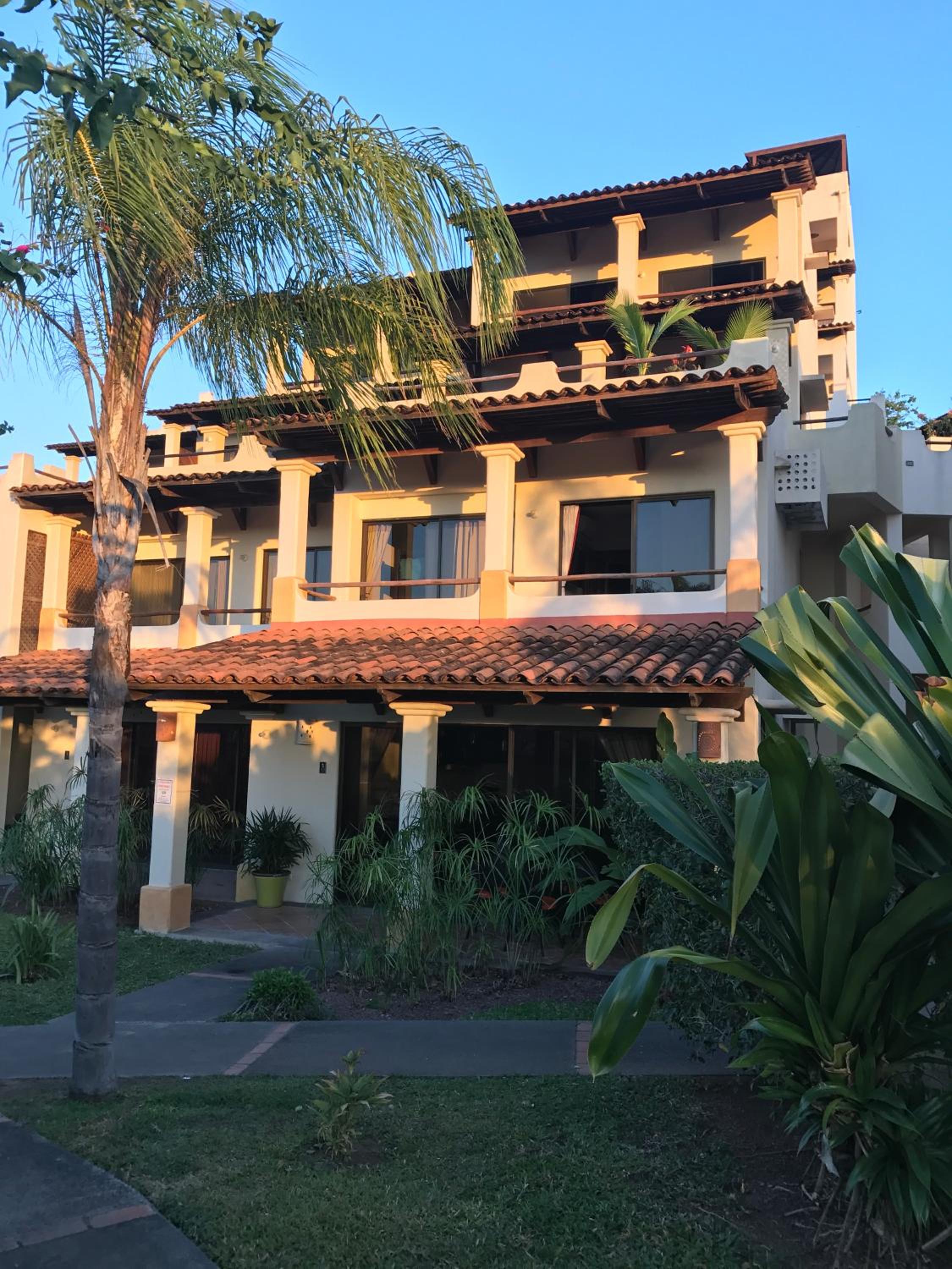 Coco Sunset Hills 52 view 2