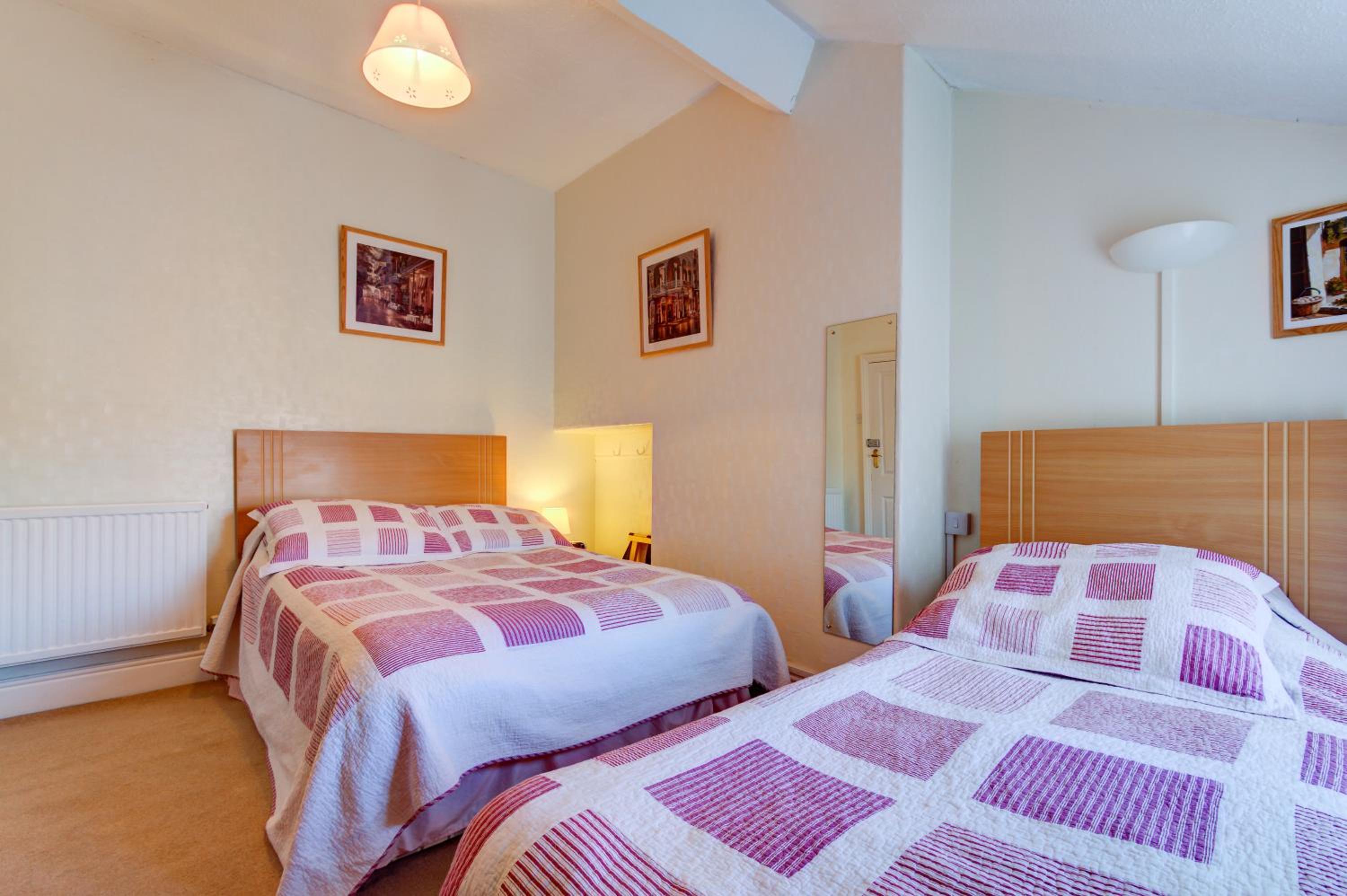 Dolphin Guesthouse