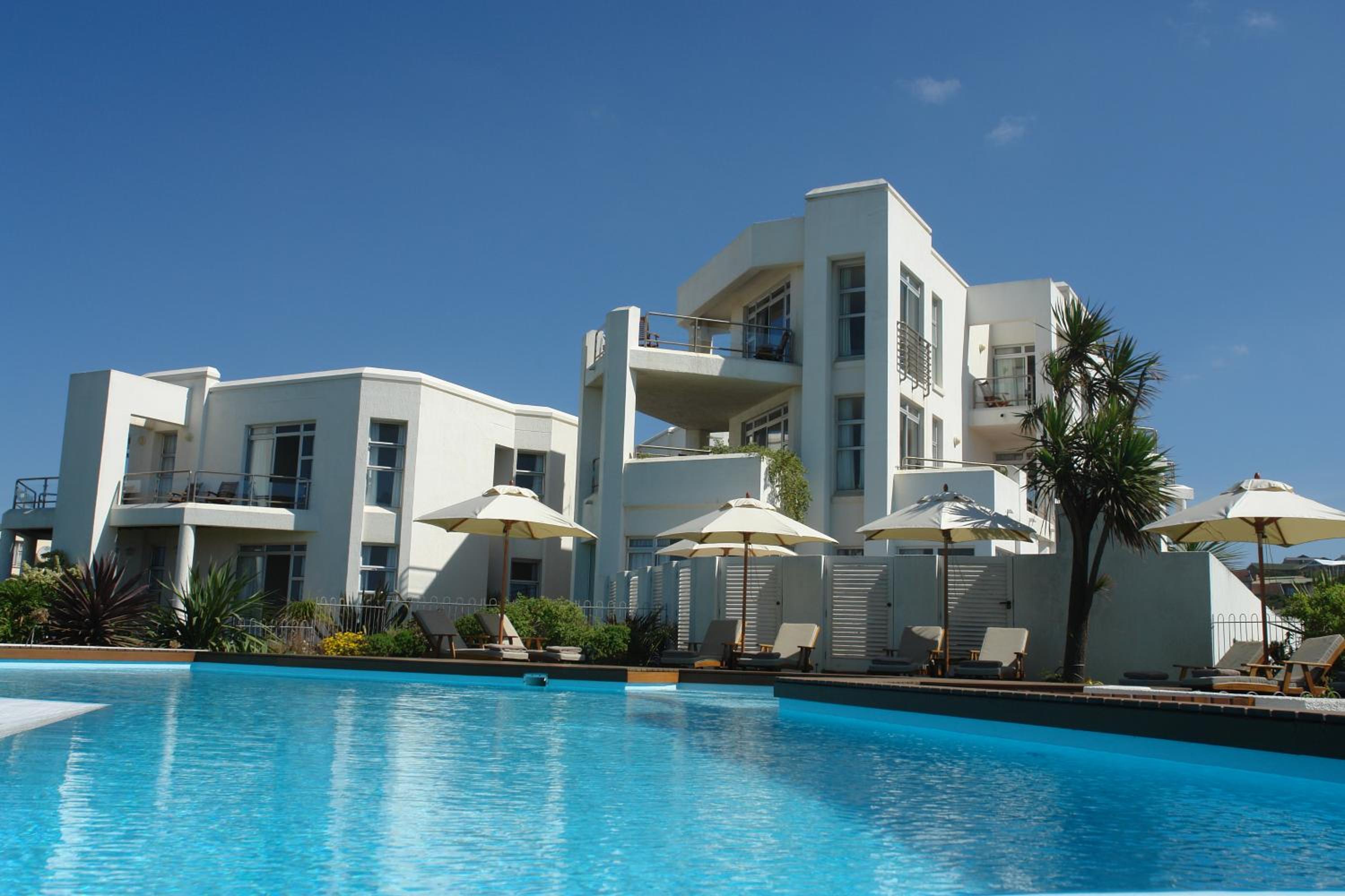 Diaz 15 House on the Bay