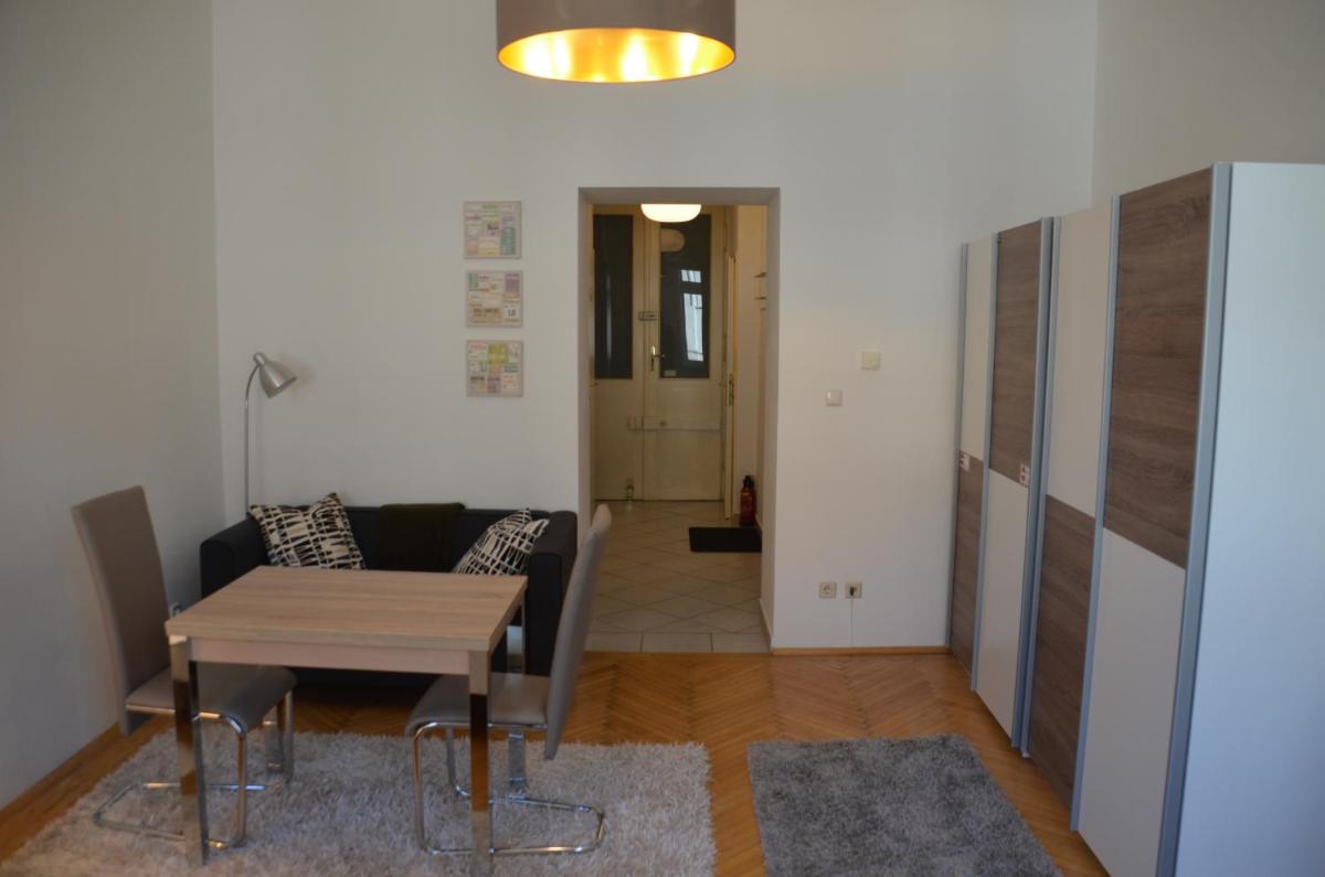 Charmante Altbauapartments Apostelgasse