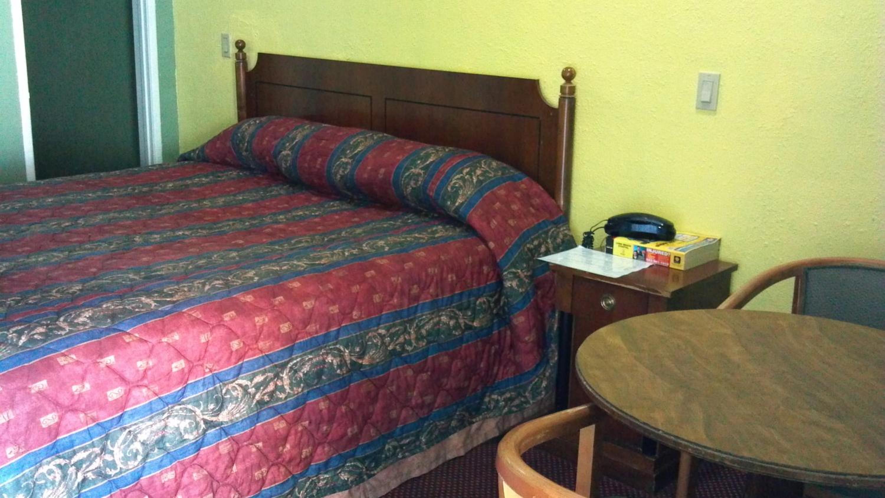 Travel Eagle Inn Motel