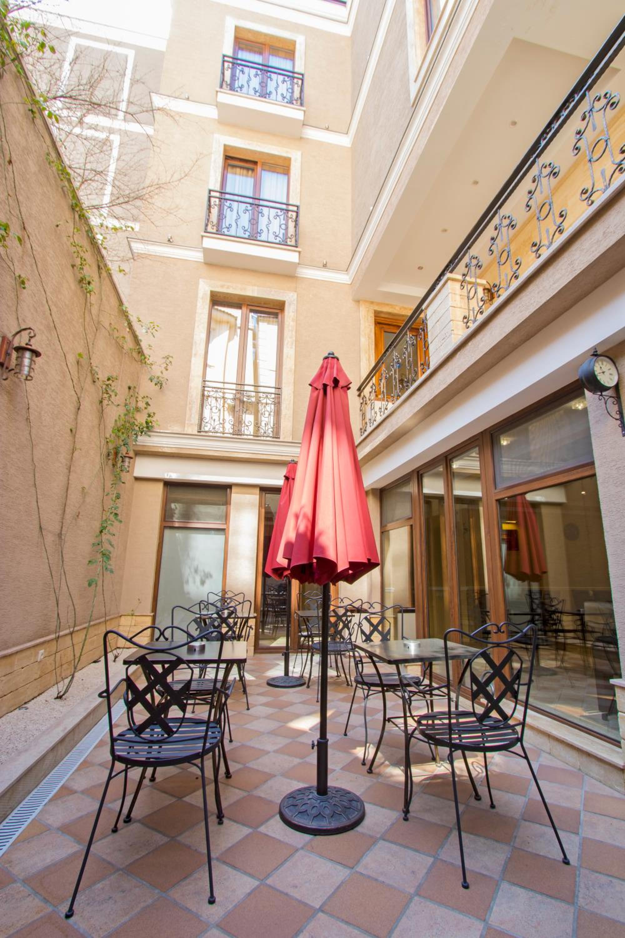 KMM Hotel