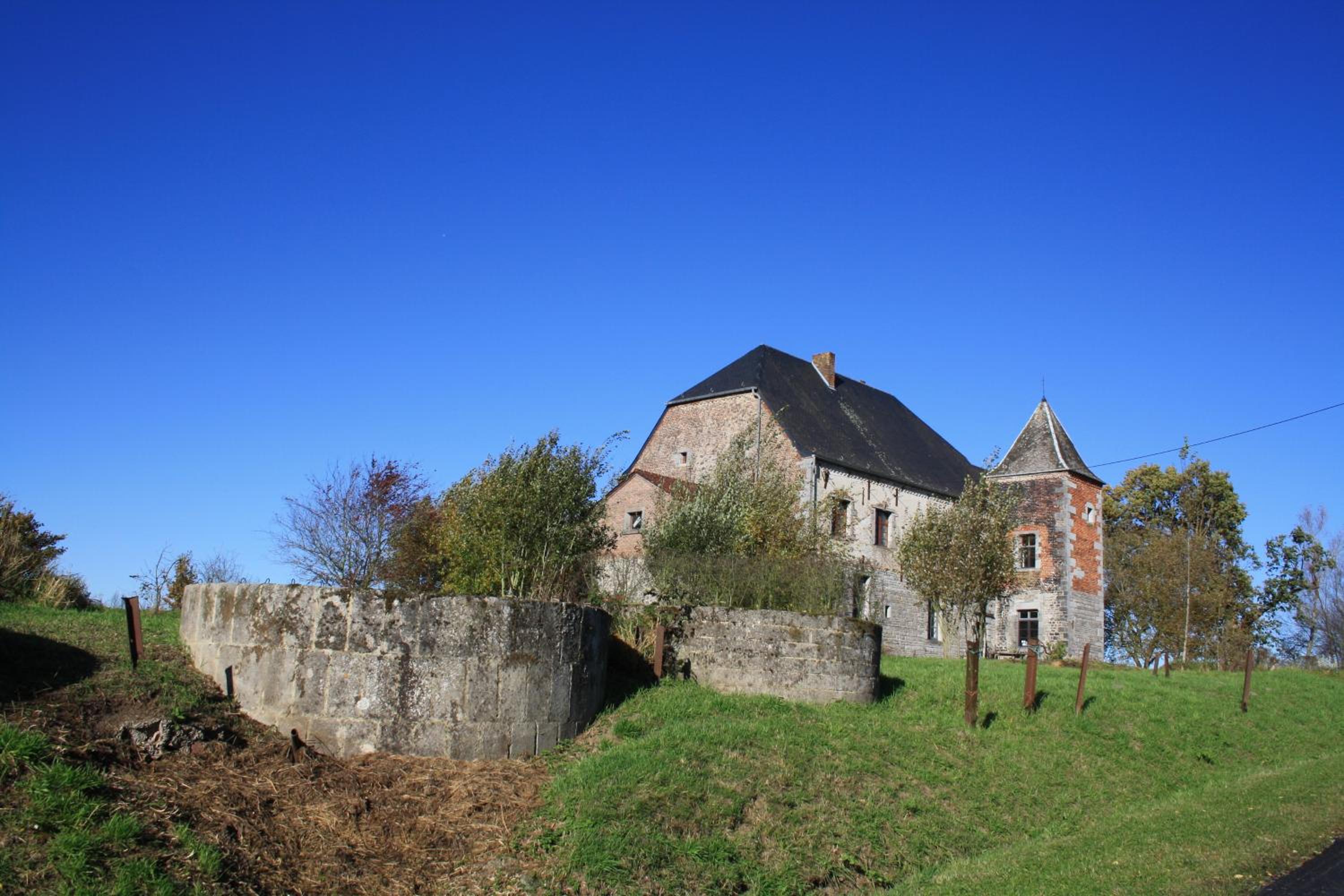 A l´Ombre Du Clocher