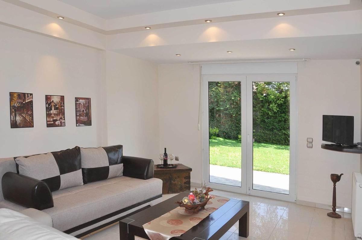 Beautiful house with garden in Rhodes view 3