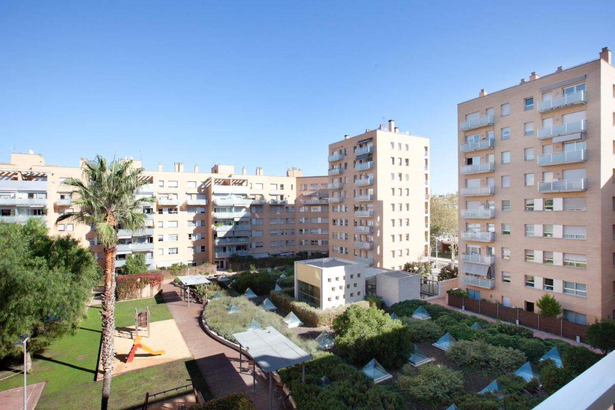 Lodging Apartments Beach Penthouse near center with pool