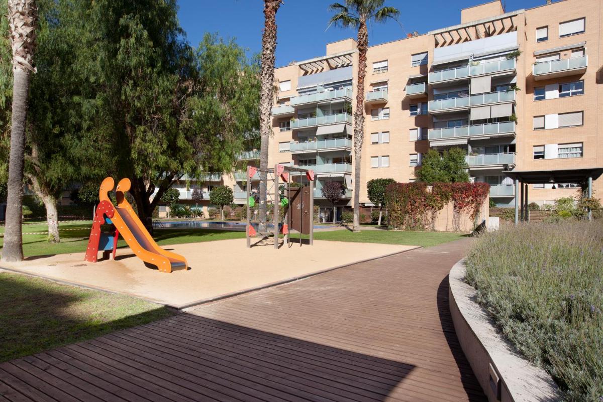Lodging Apartments Beach Penthouse near center with pool